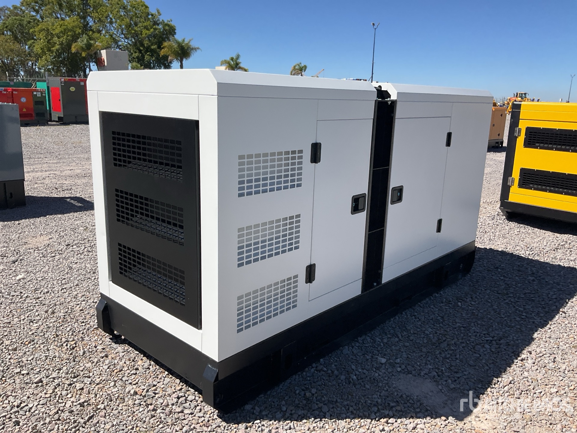 General Appearance with Featured Photo