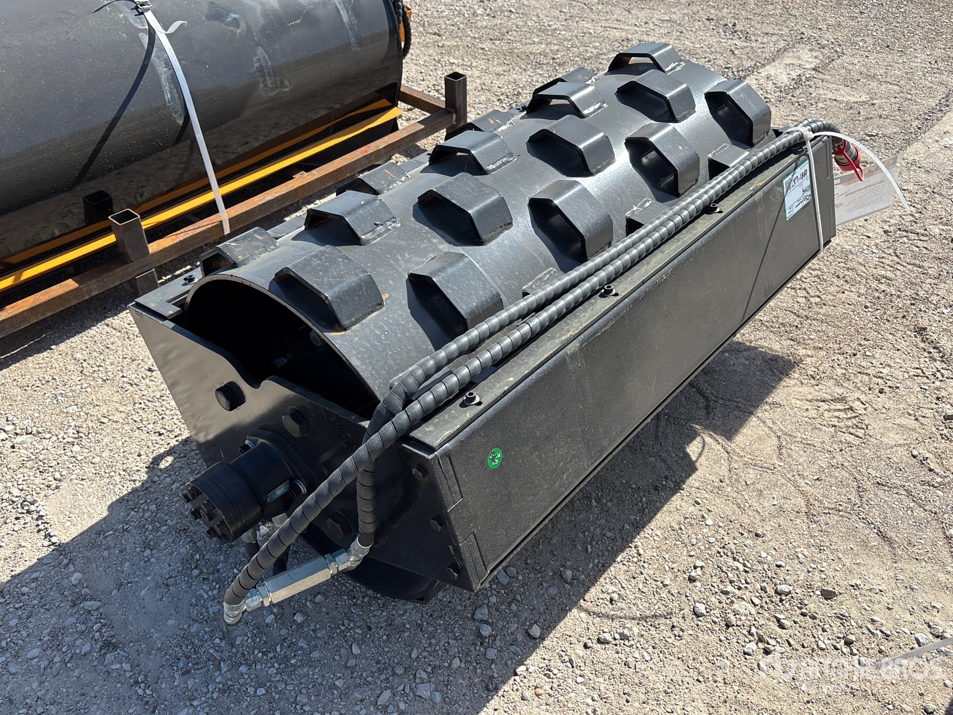 General Appearance with Image, coin avant droit