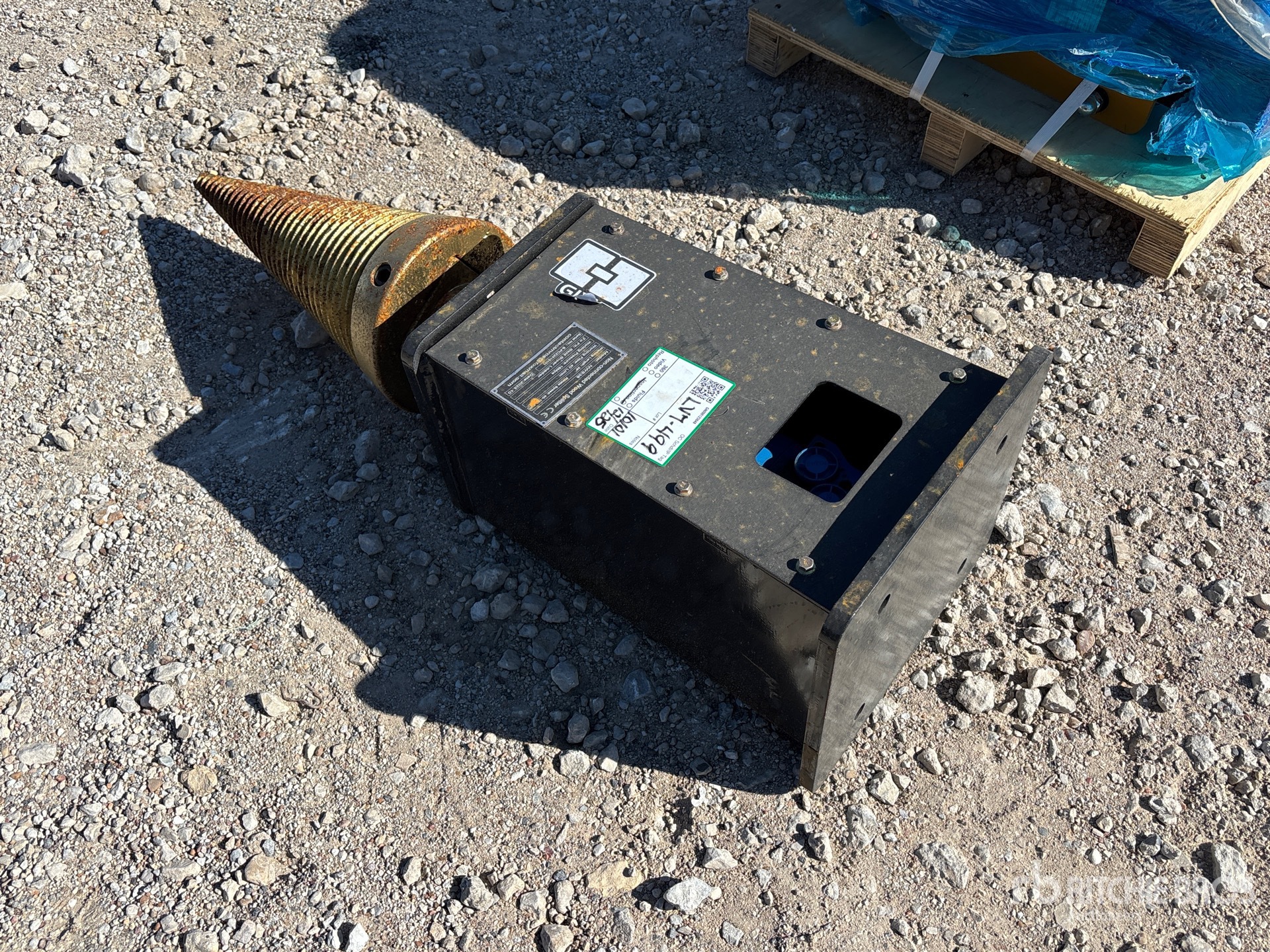 General Appearance with Bild, Ecke hinten links