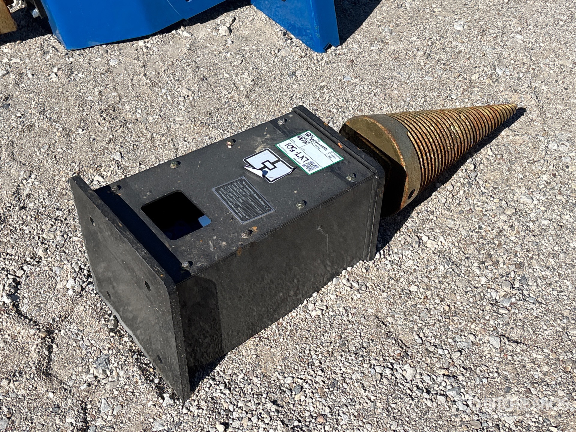 General Appearance with Bild, Ecke hinten rechts