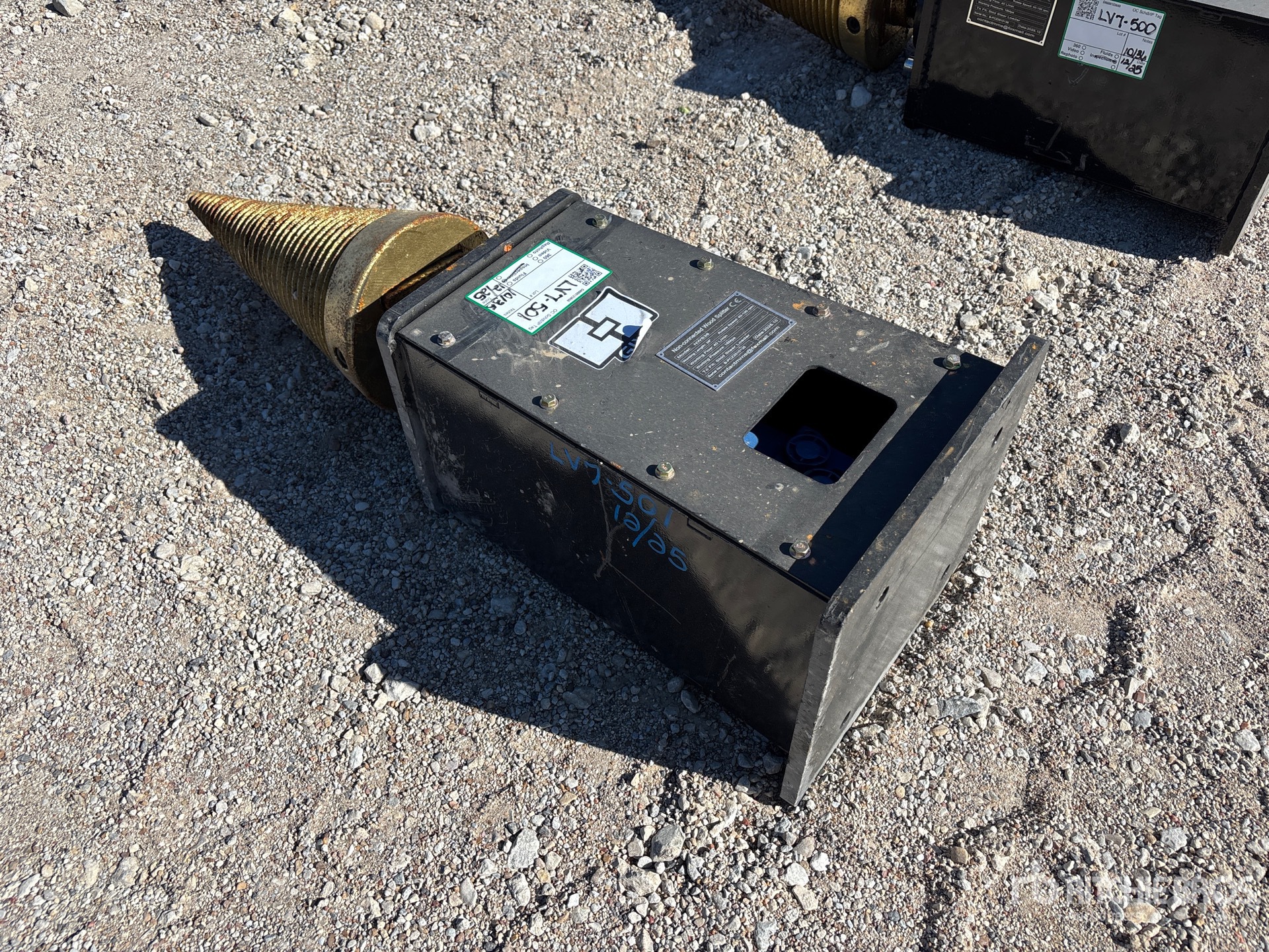 General Appearance with Bild, Ecke hinten links