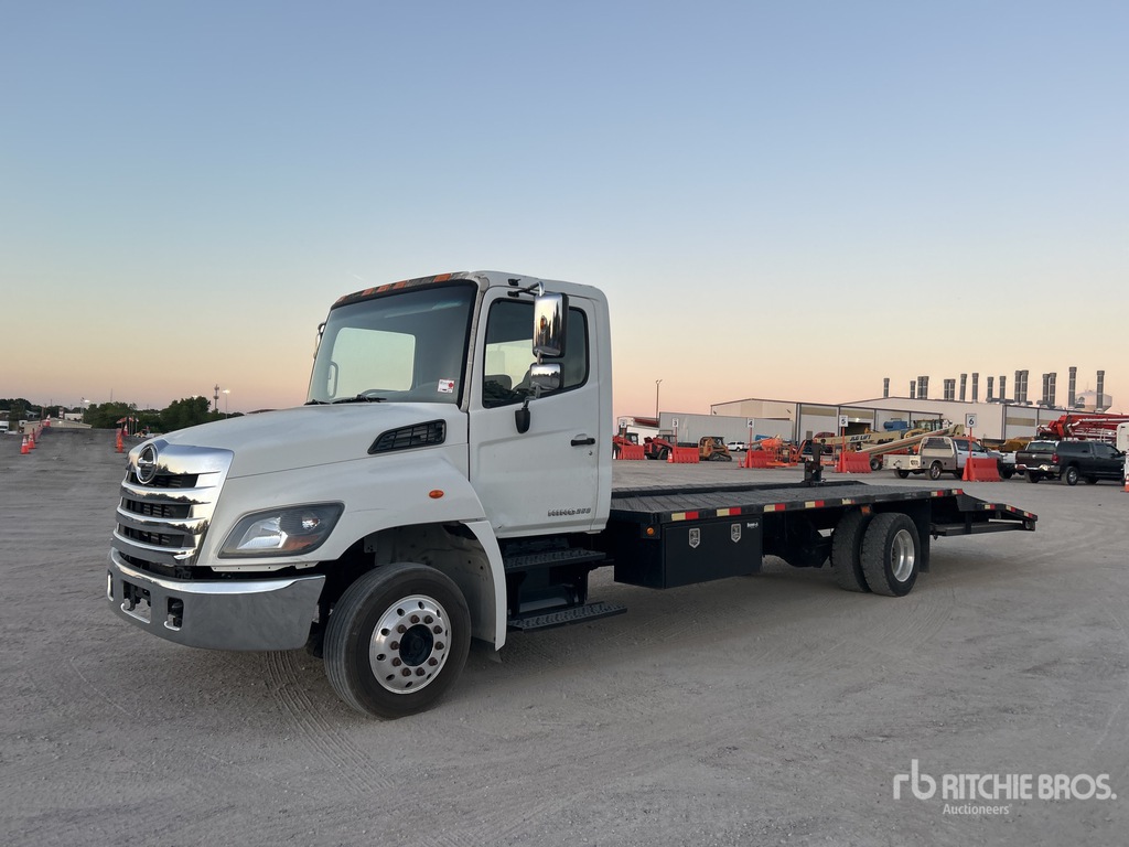 2013 Hino 268 4x2 Car Carrier Truck | Ritchie Bros. Auctioneers