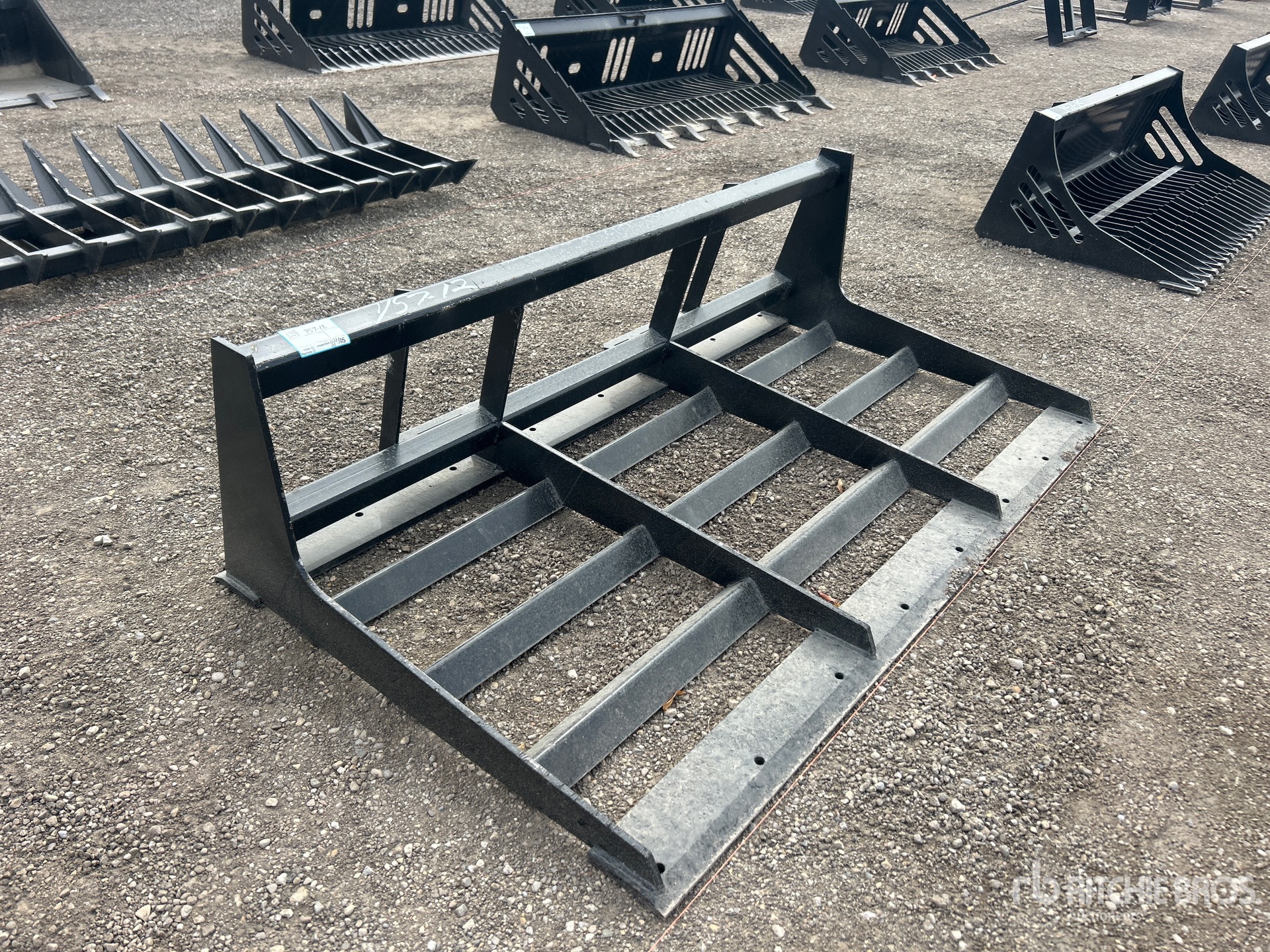 General Appearance with Bild, Ecke vorne rechts