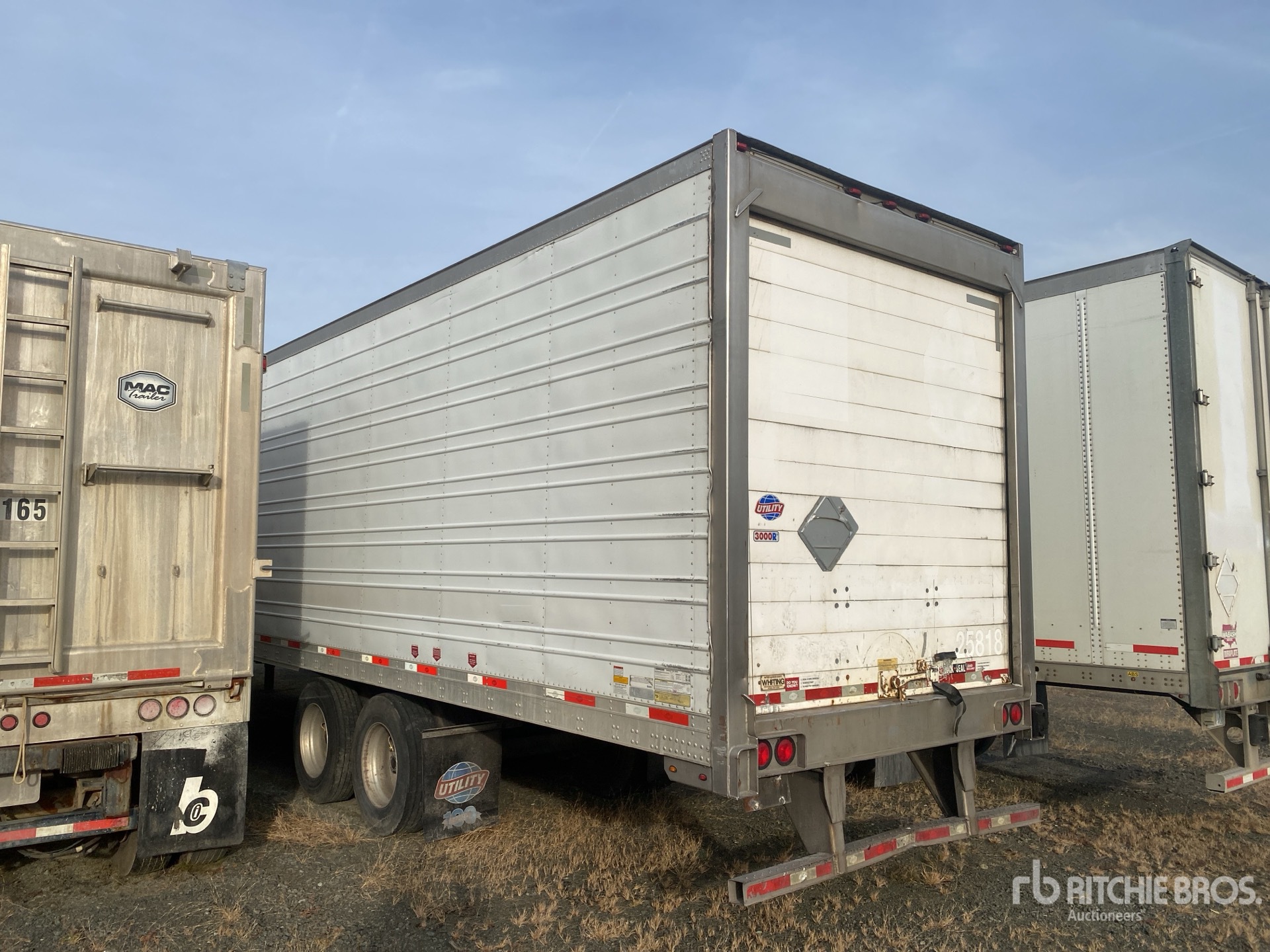 General Appearance with Foto, angolo posteriore sinistro