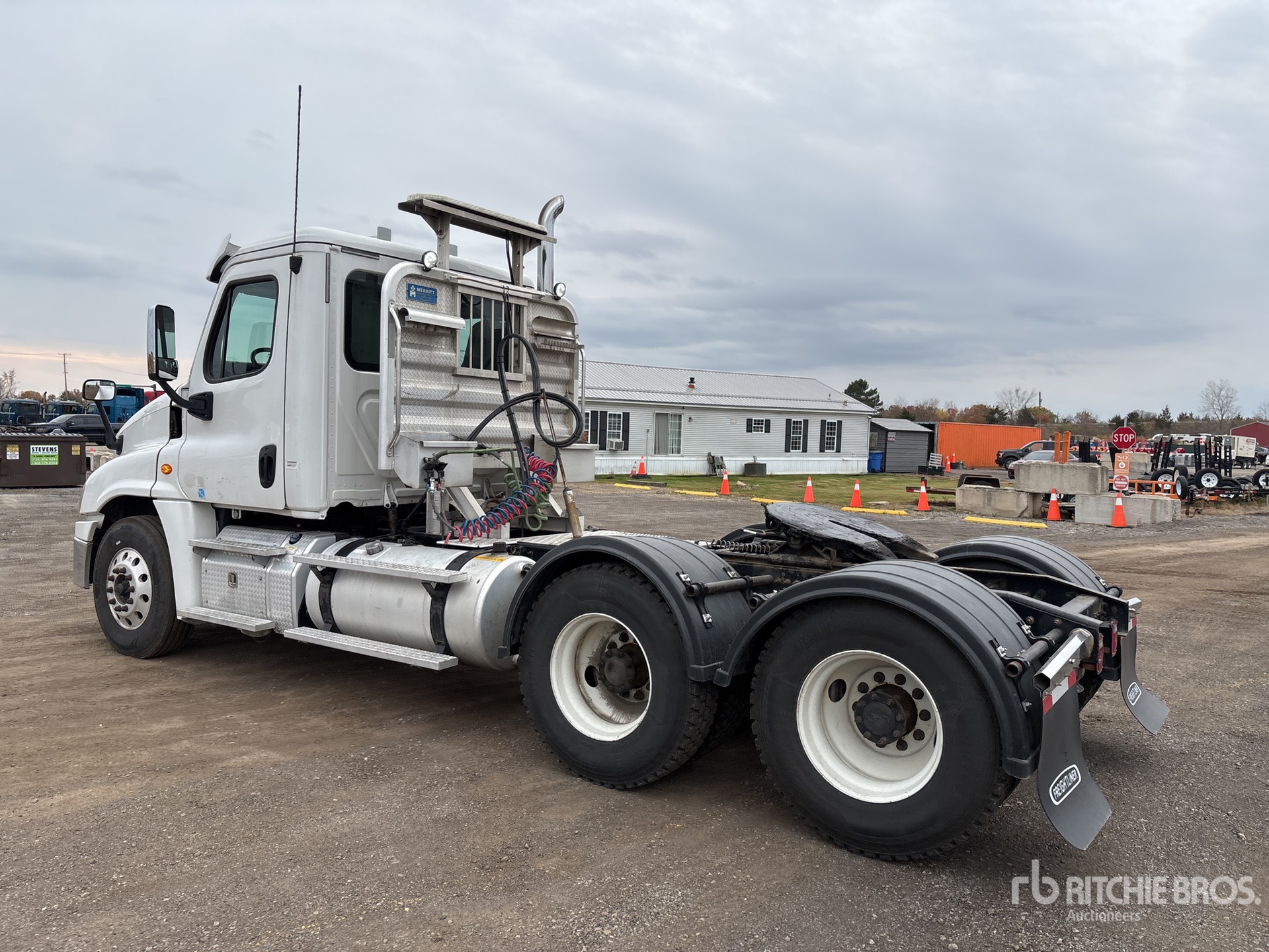 General Appearance with Bild, Ecke hinten links