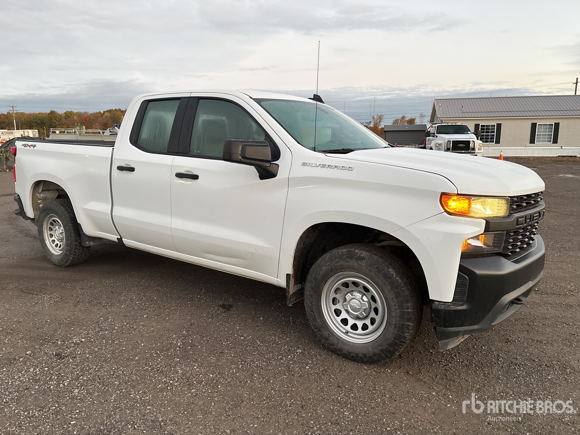 General Appearance with Picture, Right Front Corner