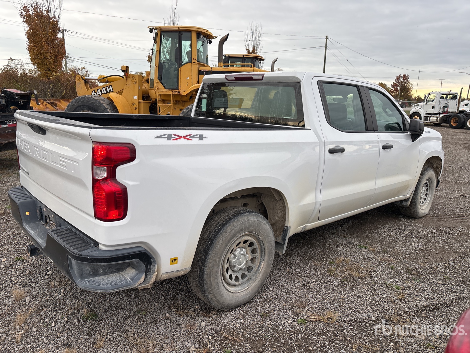 General Appearance with Picture, Right Rear Corner