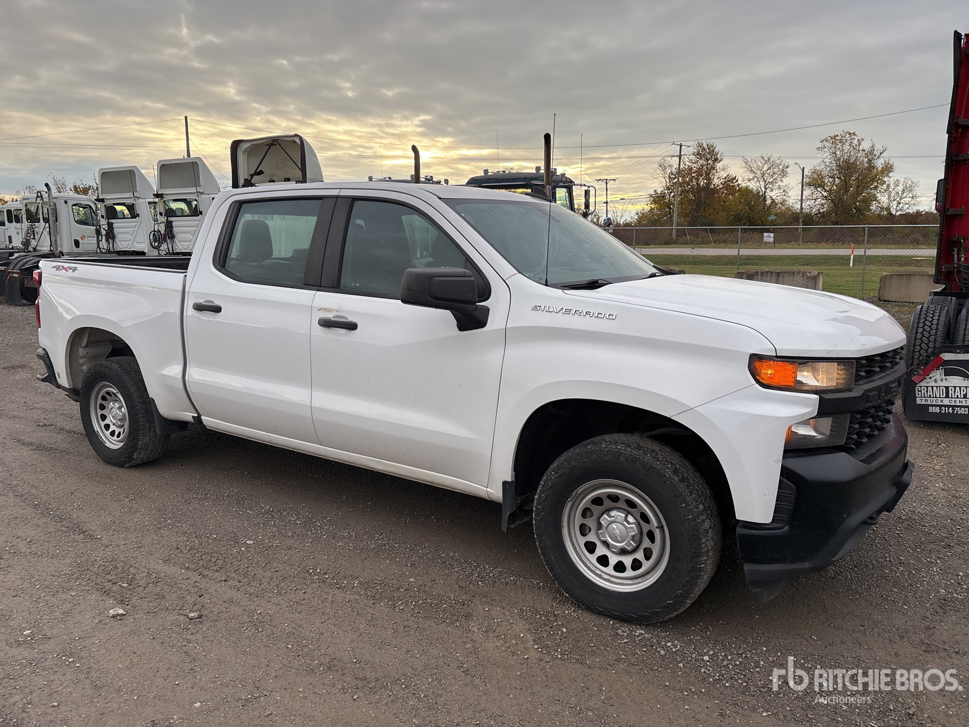 General Appearance with Picture, Right Front Corner