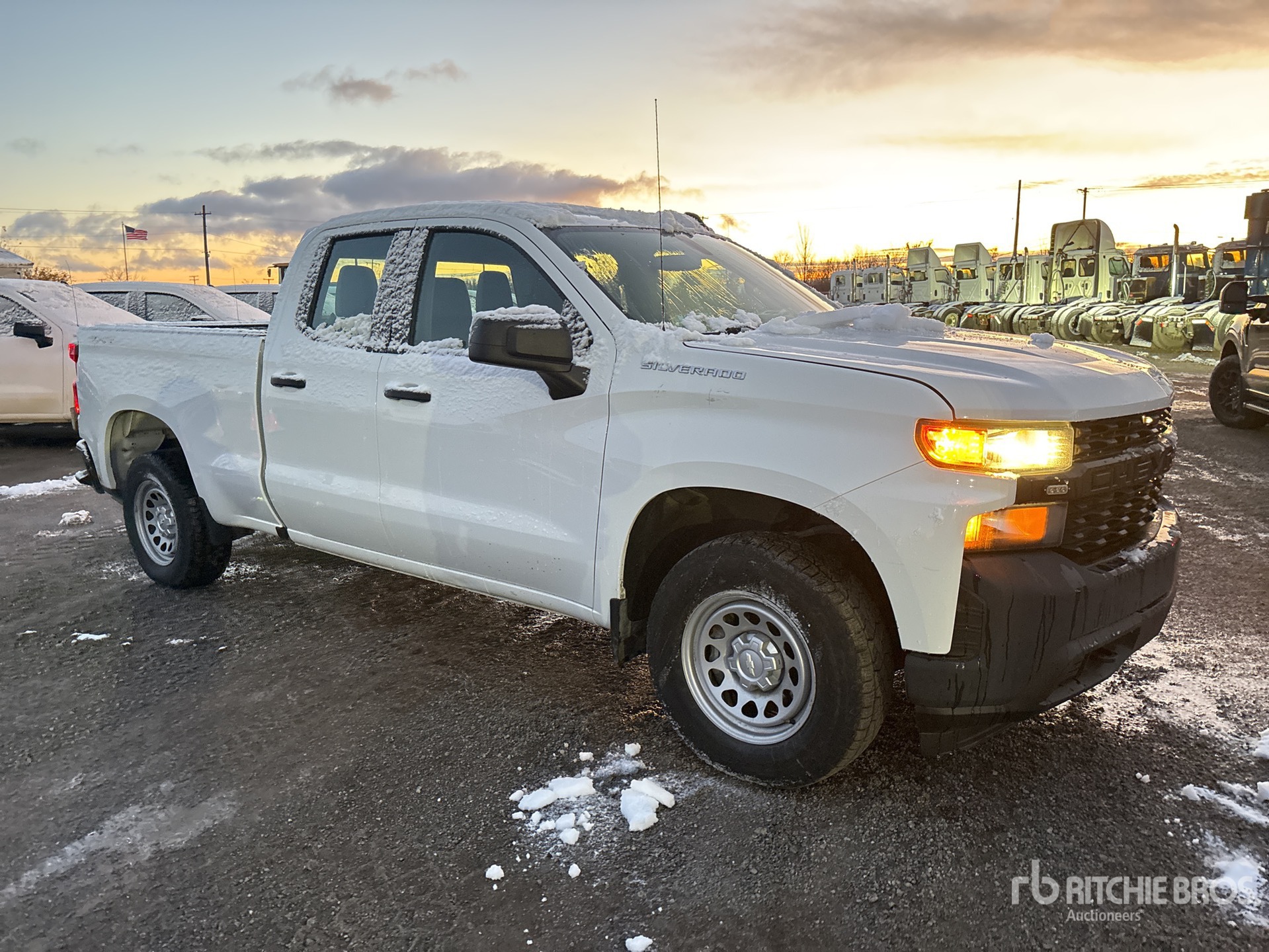 General Appearance with Picture, Right Front Corner