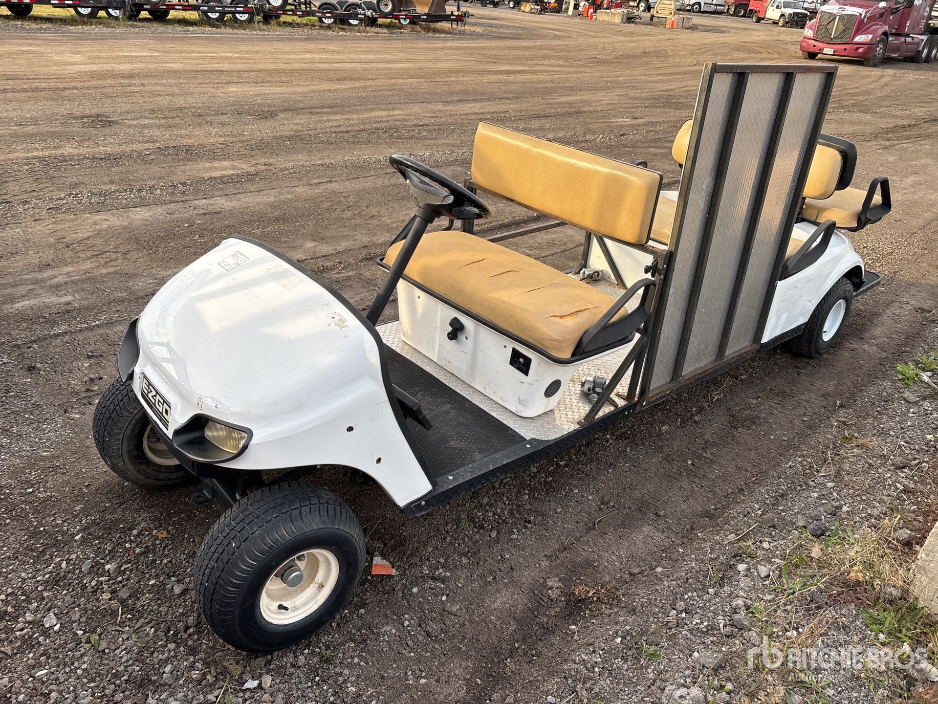 General Appearance with Image, coin avant gauche