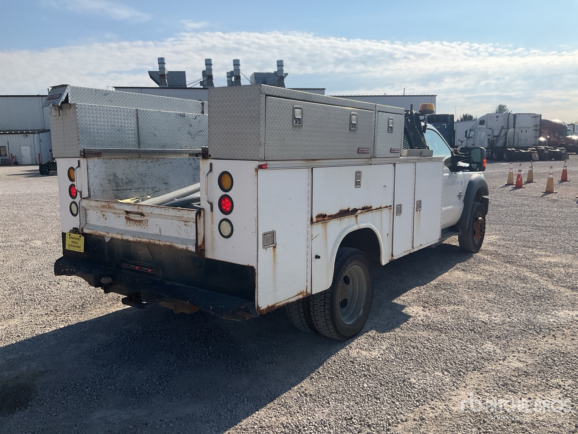 General Appearance with Picture, Right Rear Corner