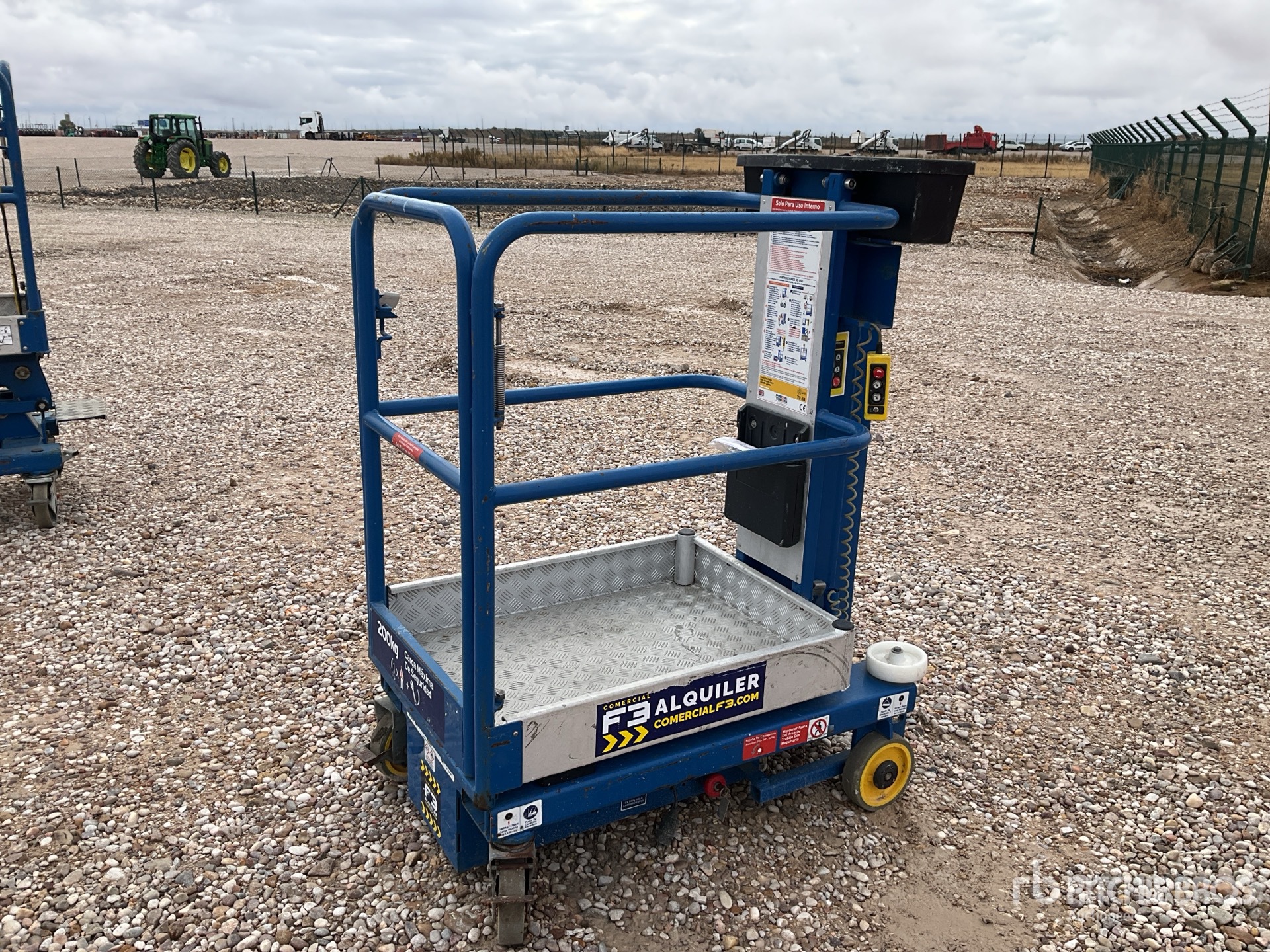 General Appearance with Picture, Left Front Corner