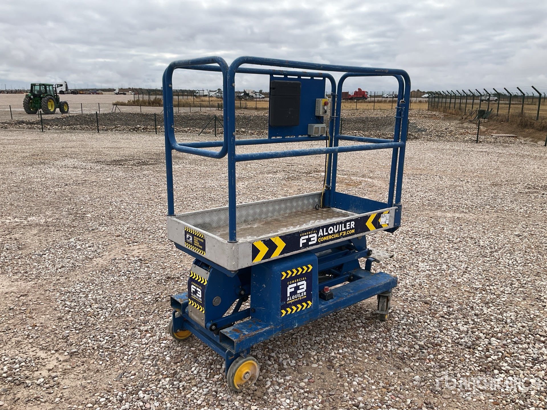 General Appearance with Picture, Left Front Corner