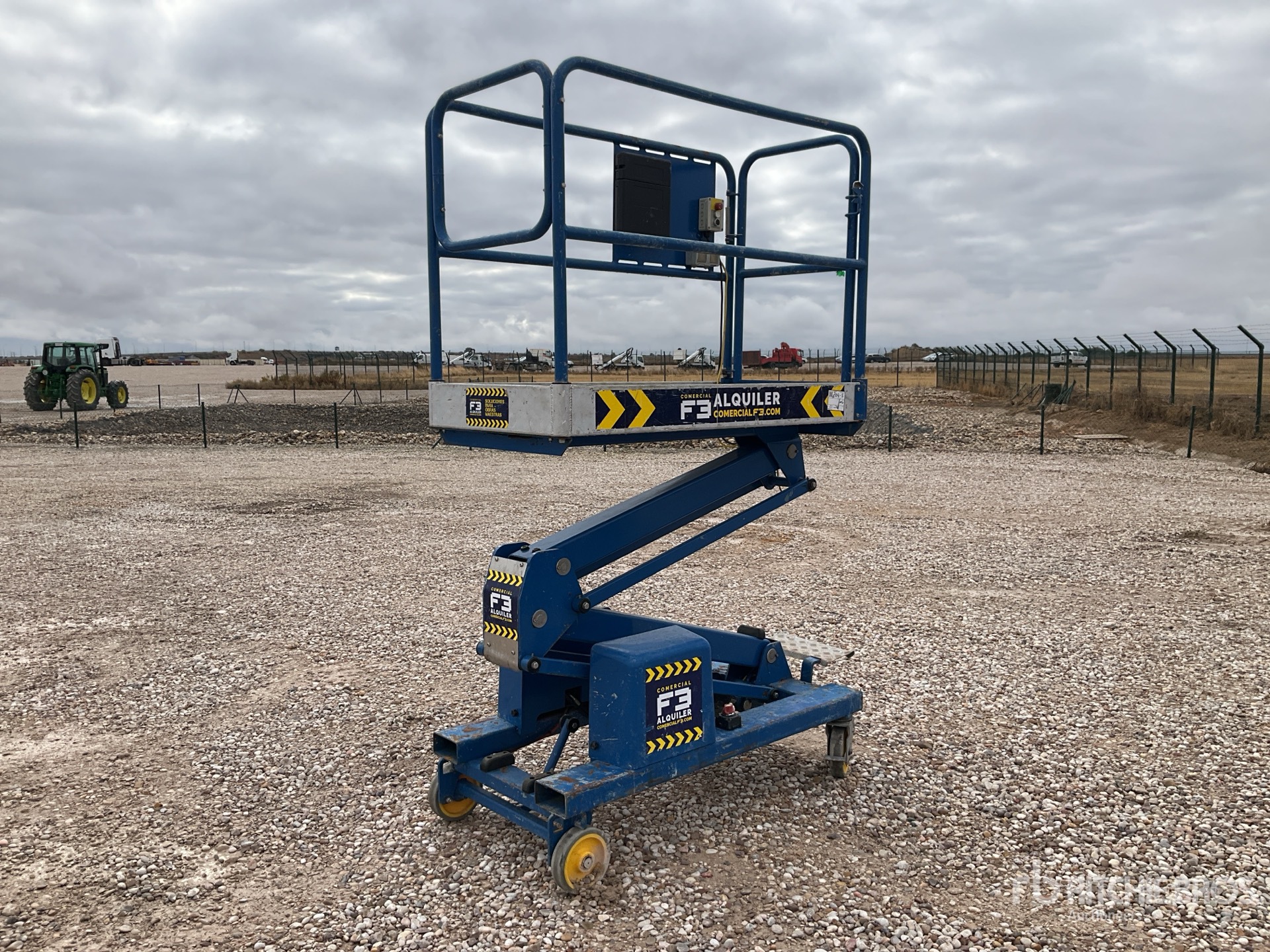 General Appearance with Featured Photo