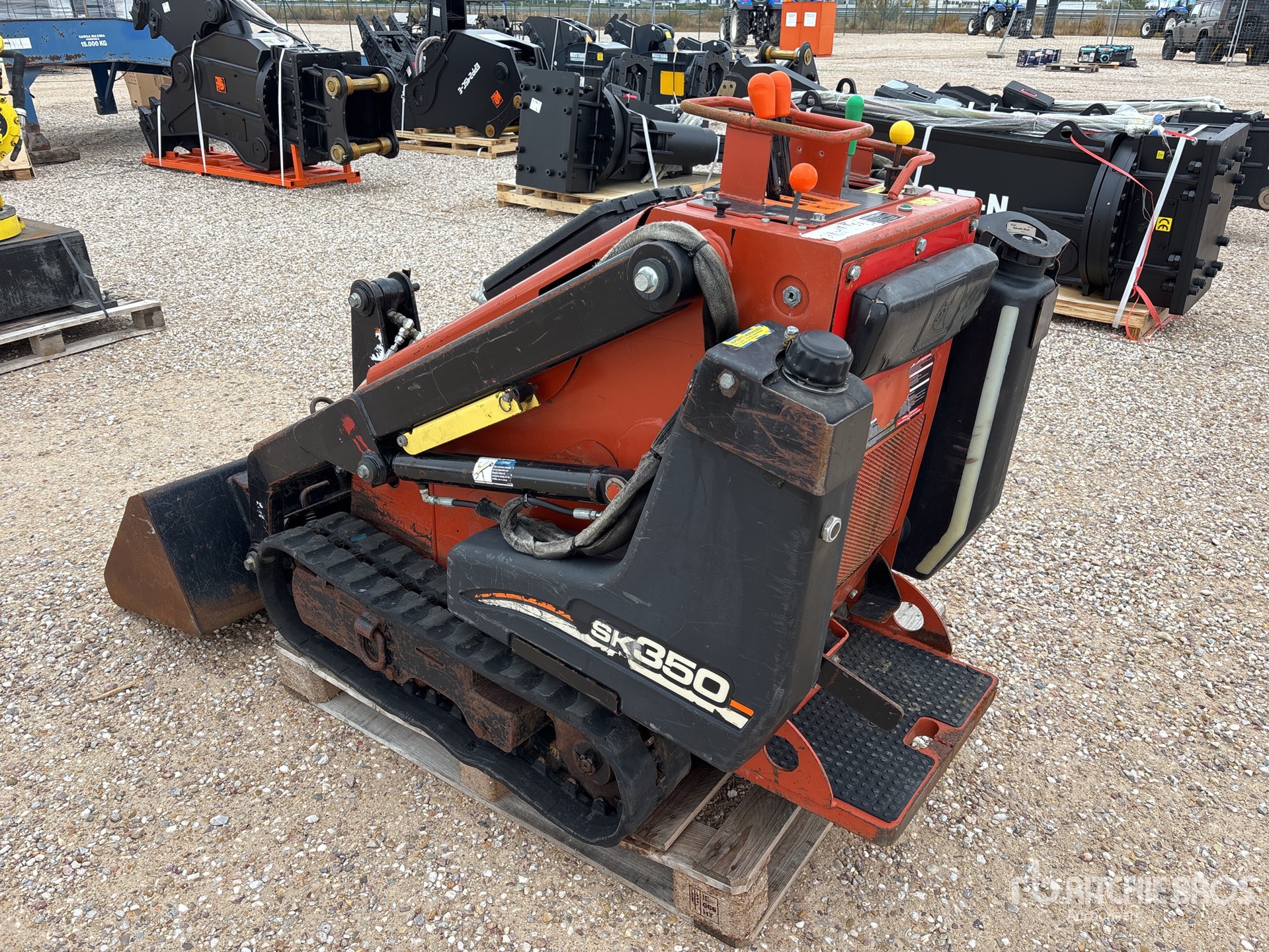 General Appearance with Image, coin avant droit