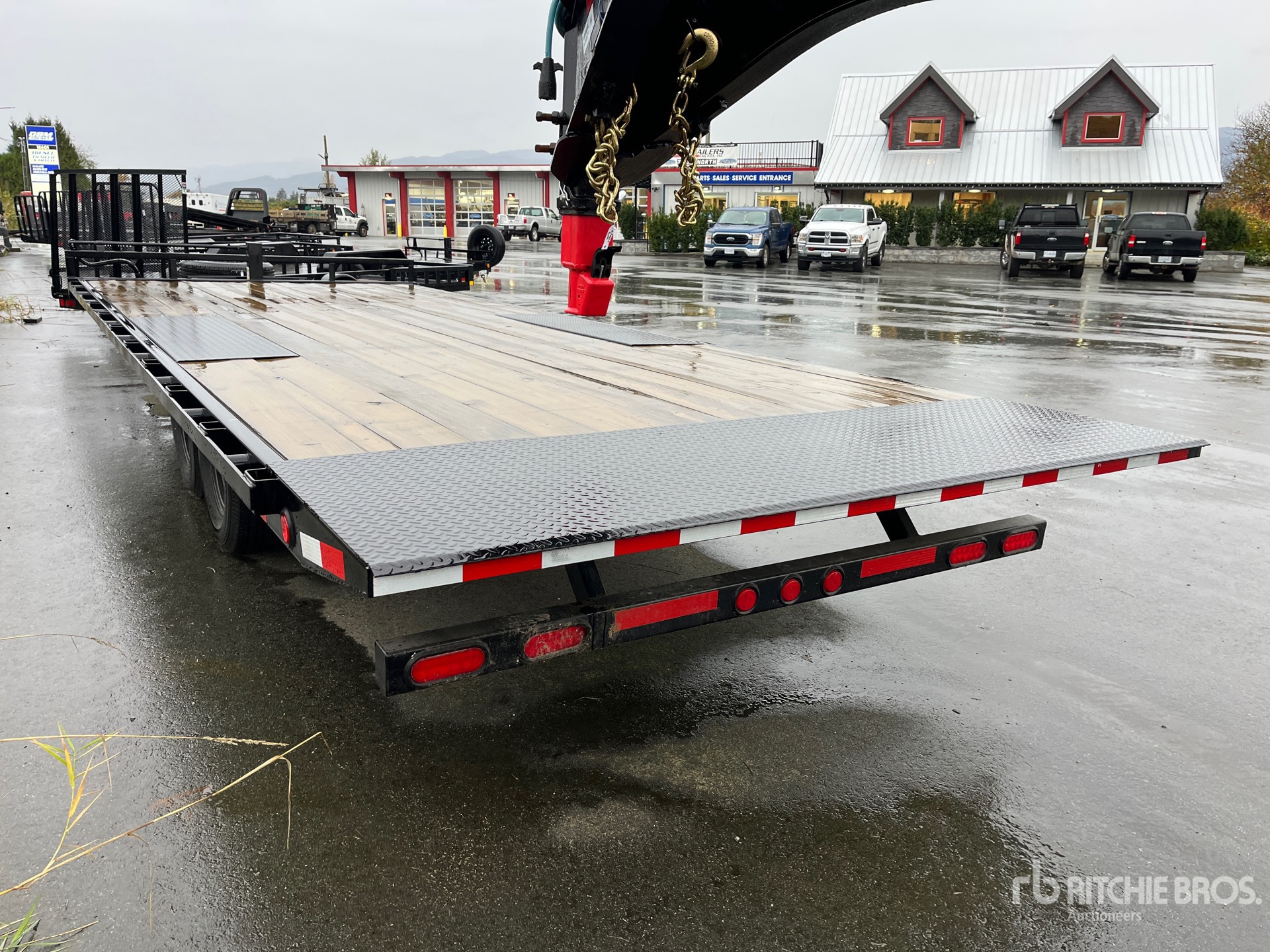 General Appearance with Picture, Left Rear Corner