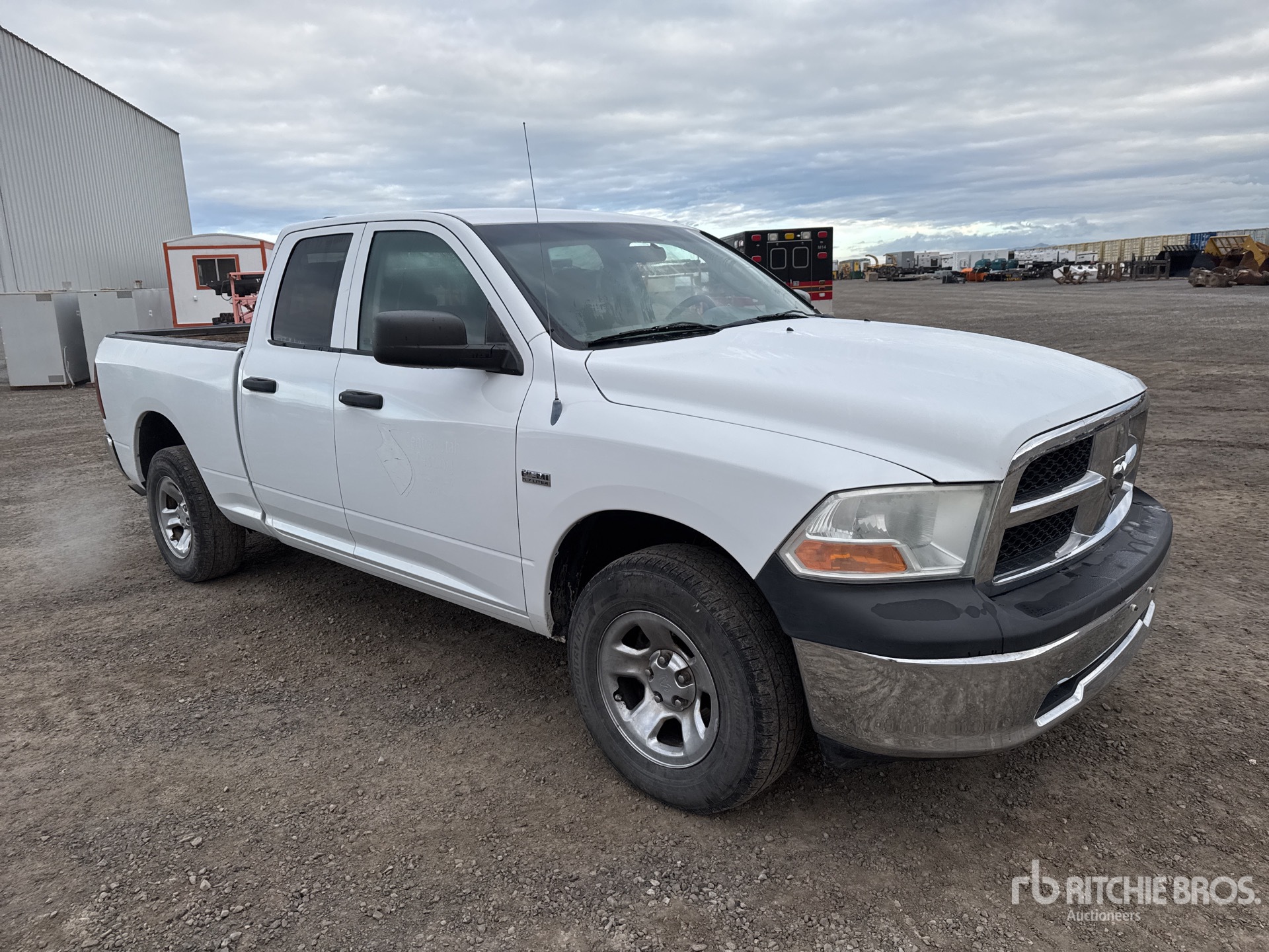 General Appearance with Picture, Right Front Corner