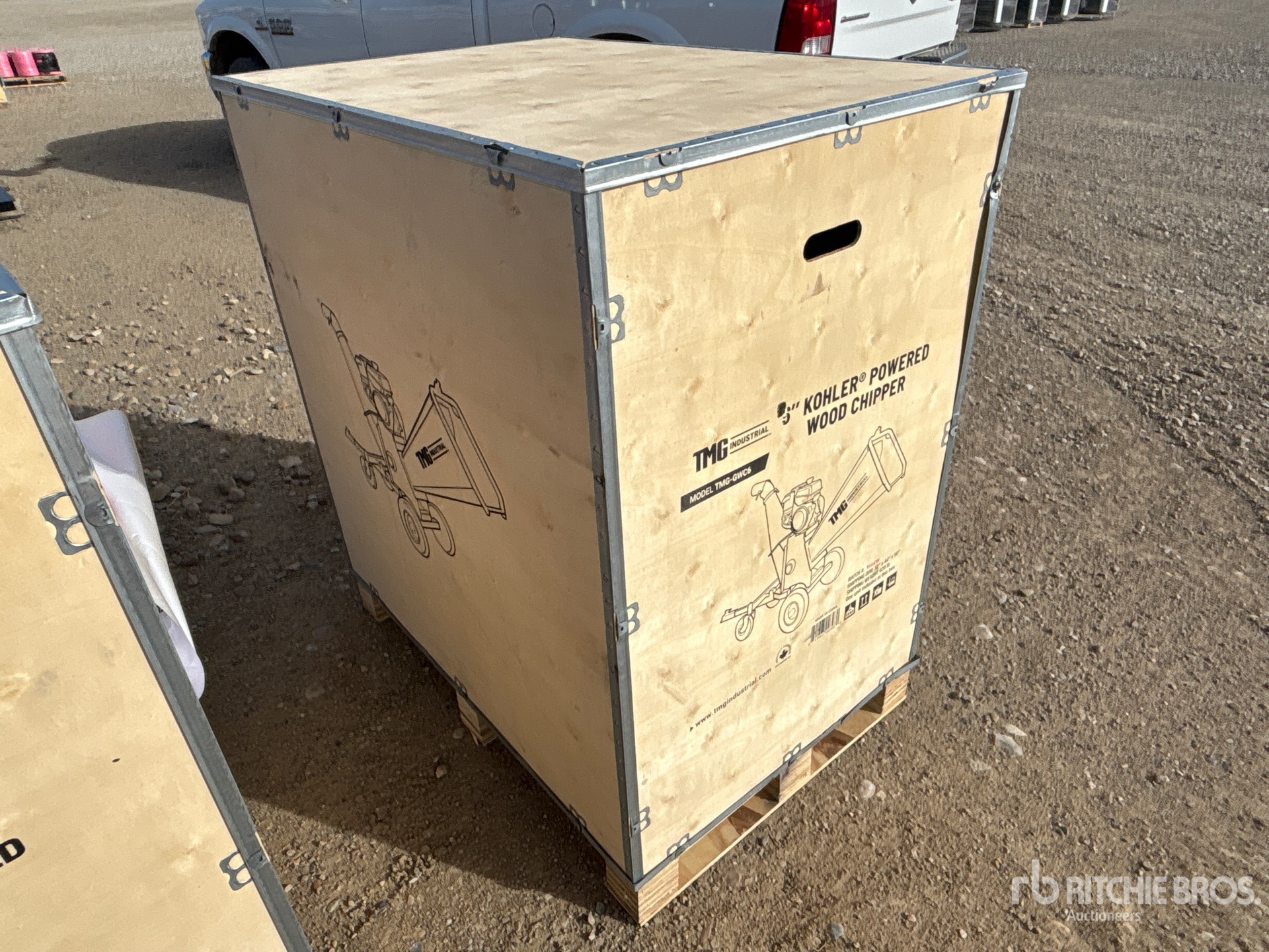 General Appearance with Picture, Right Rear Corner
