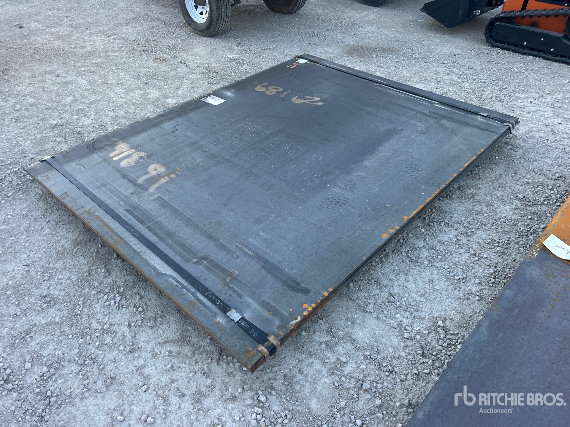 General Appearance with Bild, Ecke vorne rechts