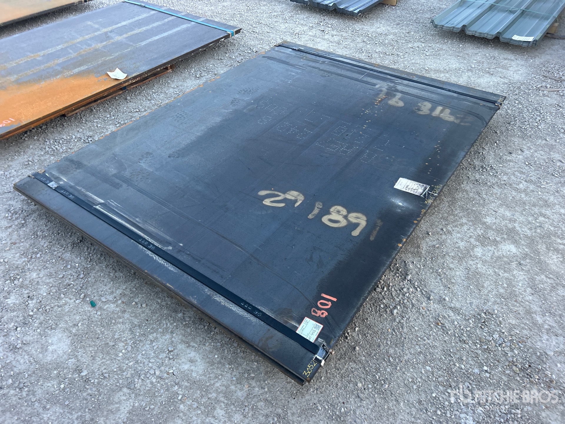 General Appearance with Bild, Ecke hinten links