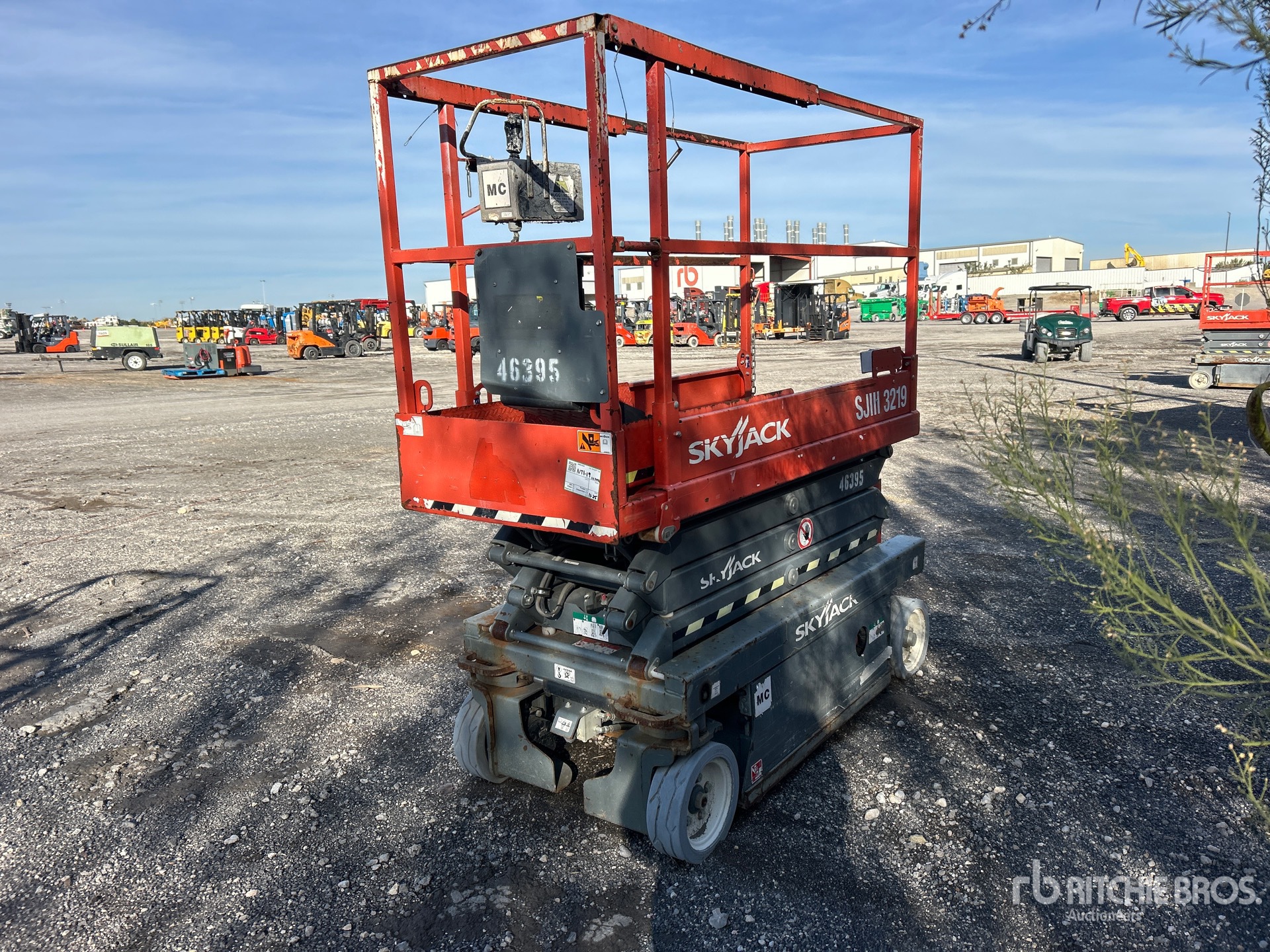 General Appearance with Picture, Left Front Corner