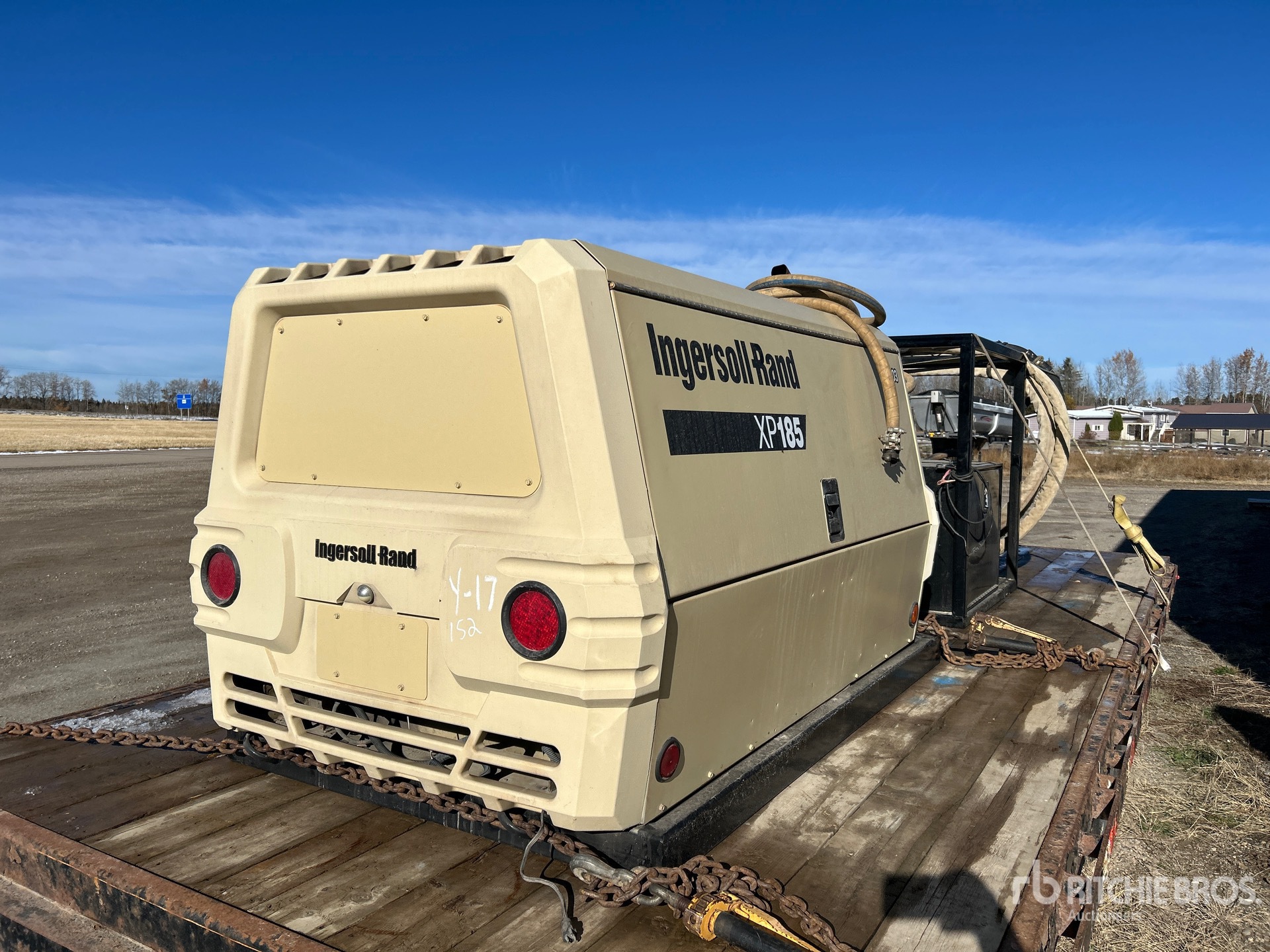 General Appearance with Featured Photo
