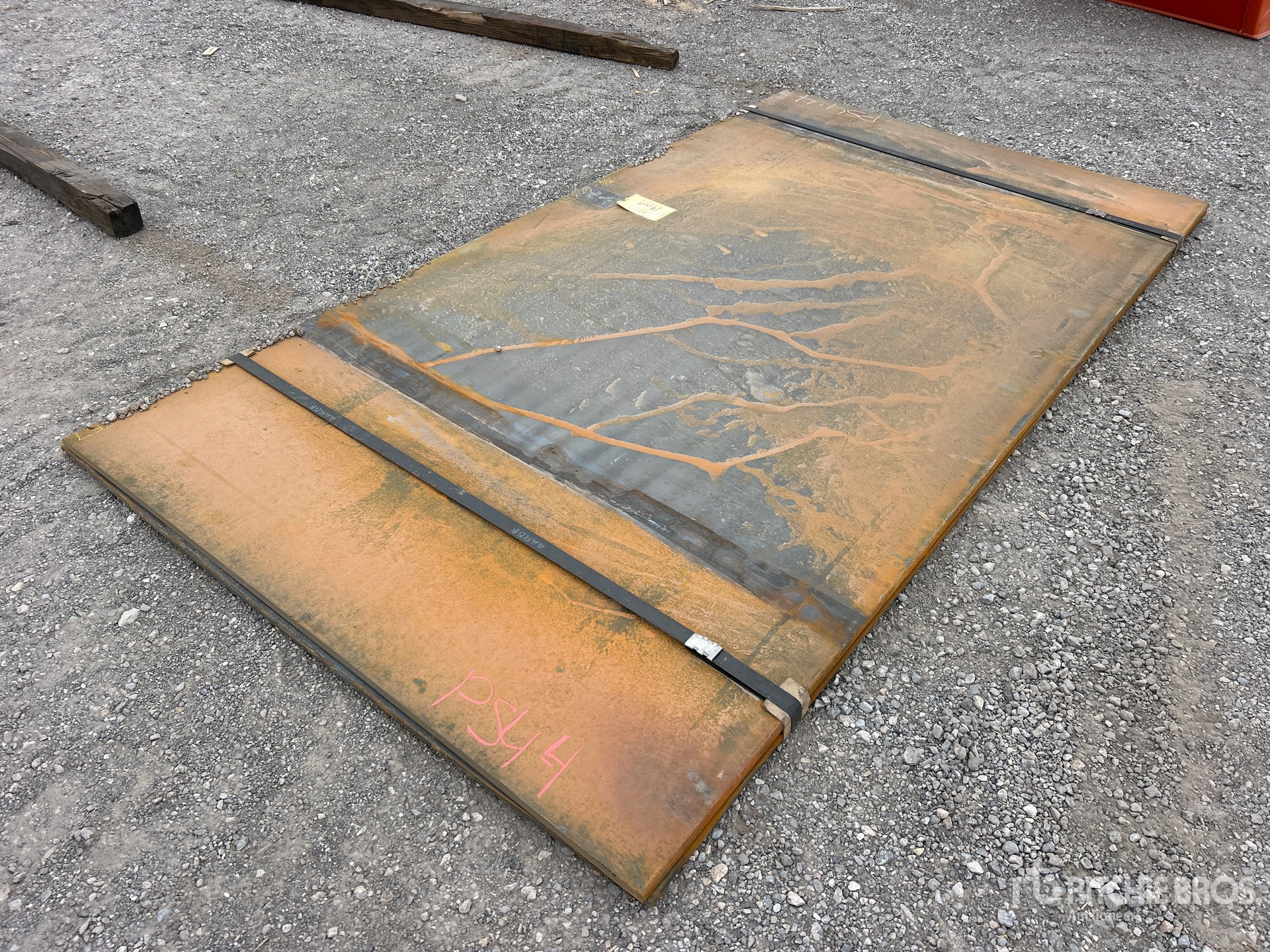 General Appearance with Bild, Ecke hinten links