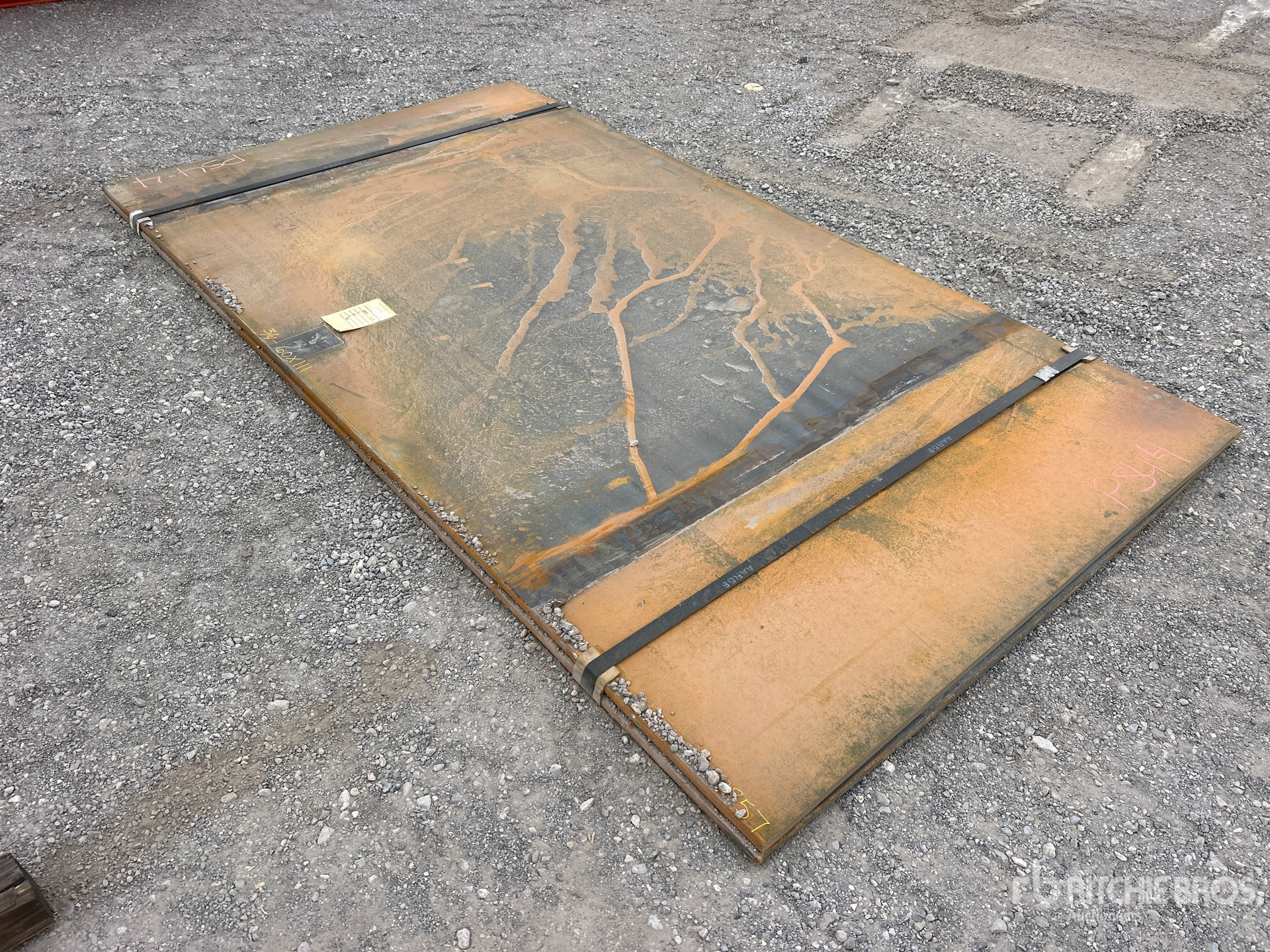 General Appearance with Bild, Ecke vorne links