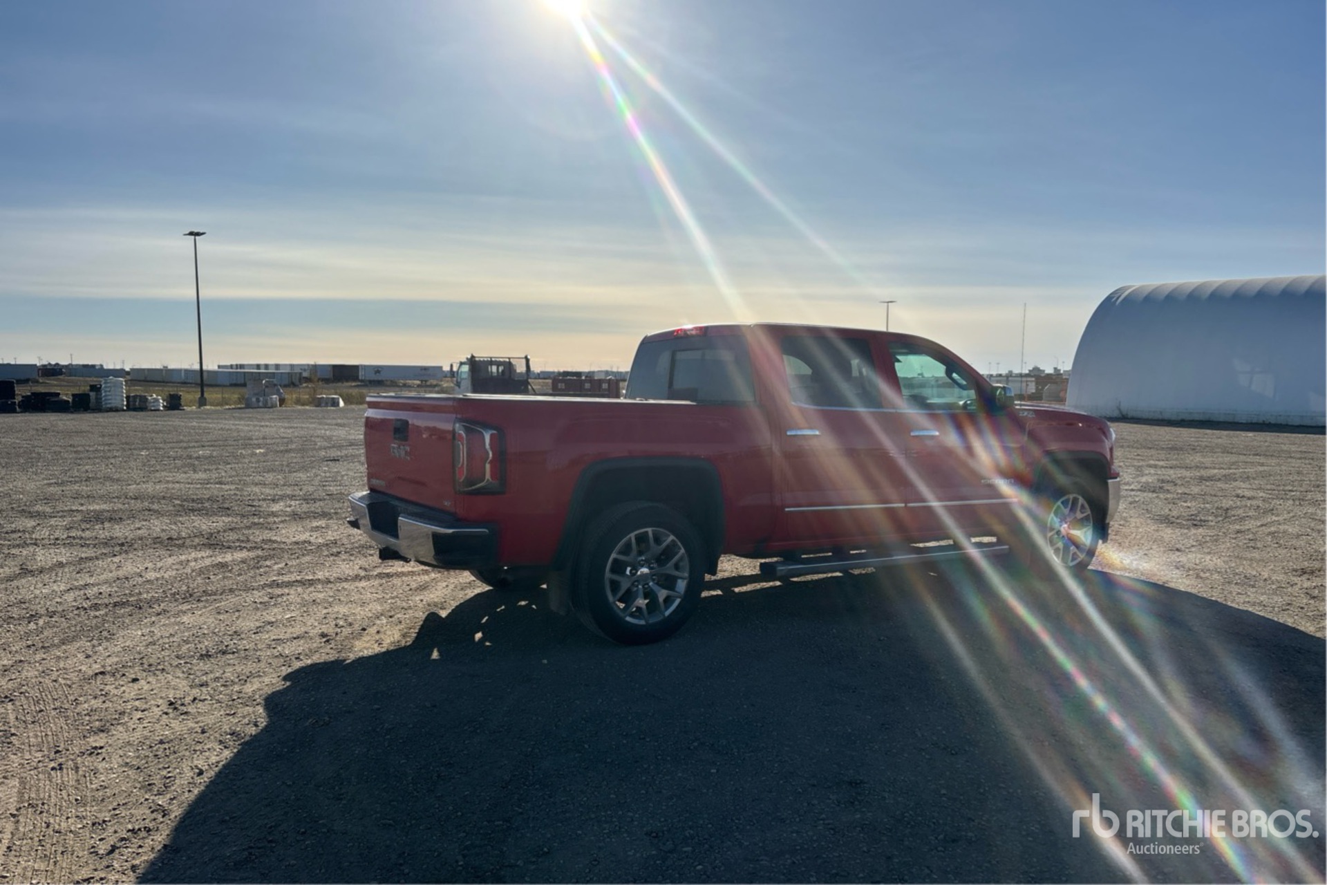 General Appearance with Picture, Right Rear Corner