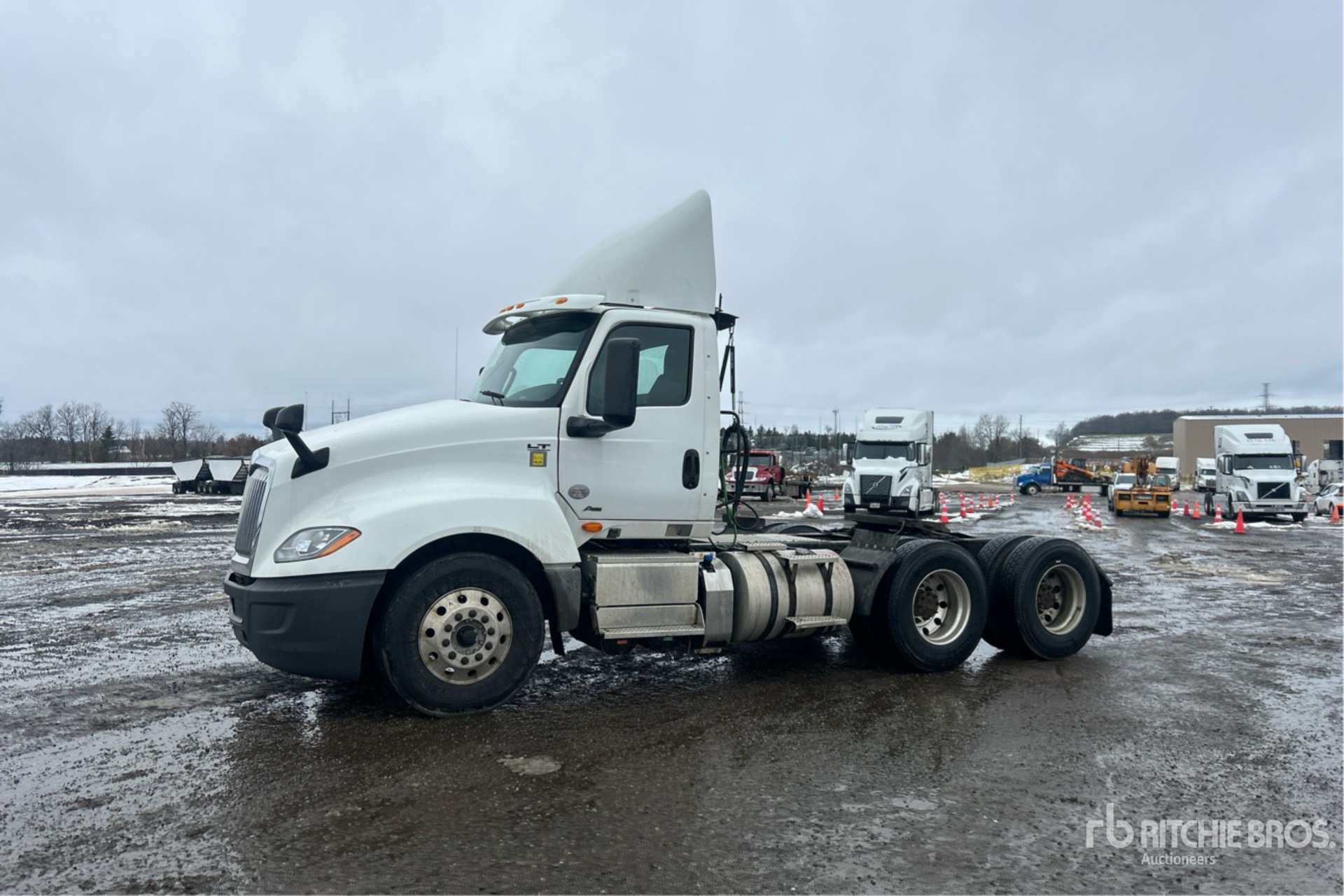 General Appearance with Picture, Left Front Corner