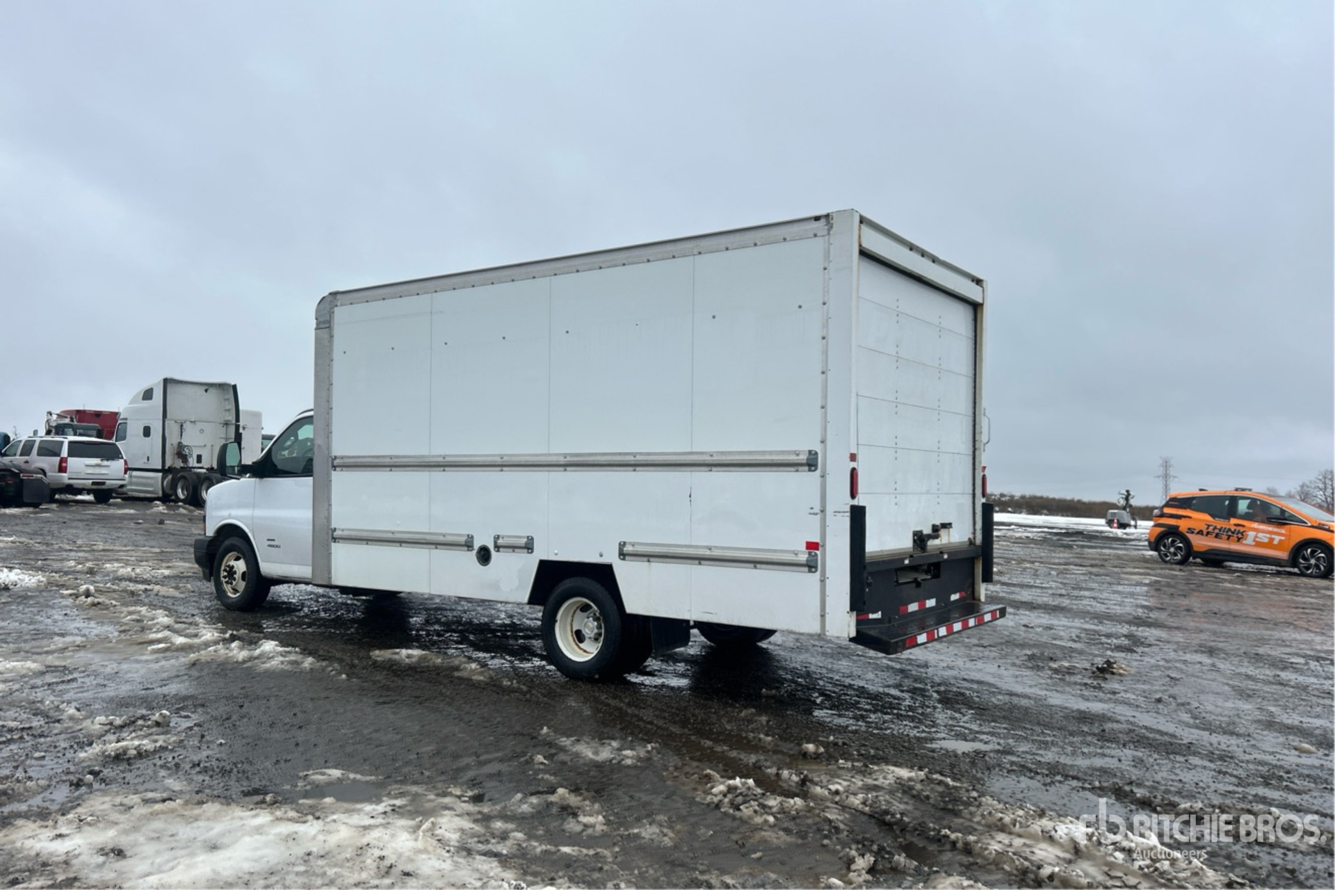 General Appearance with Picture, Left Rear Corner