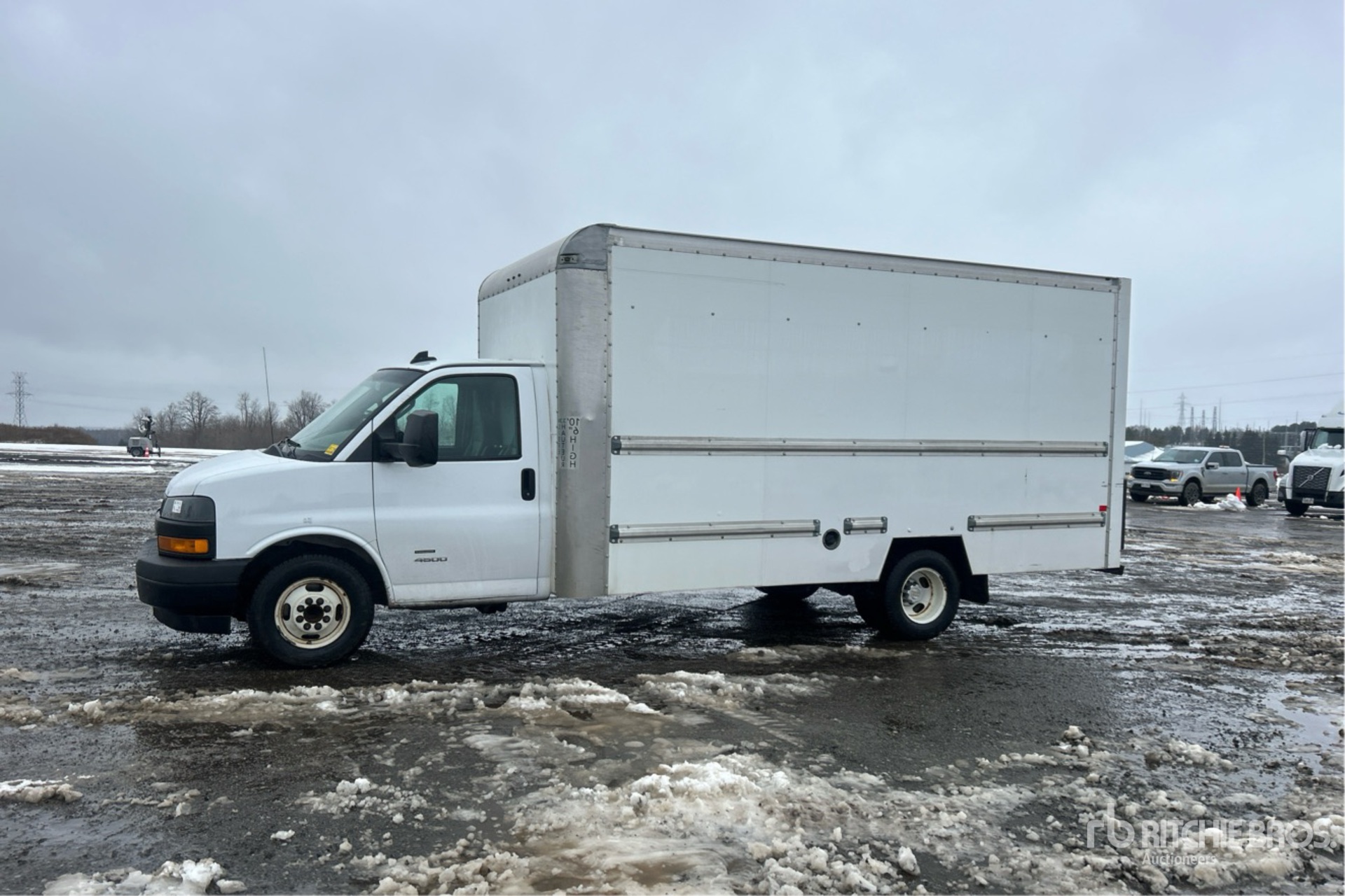 General Appearance with Picture, Left Front Corner