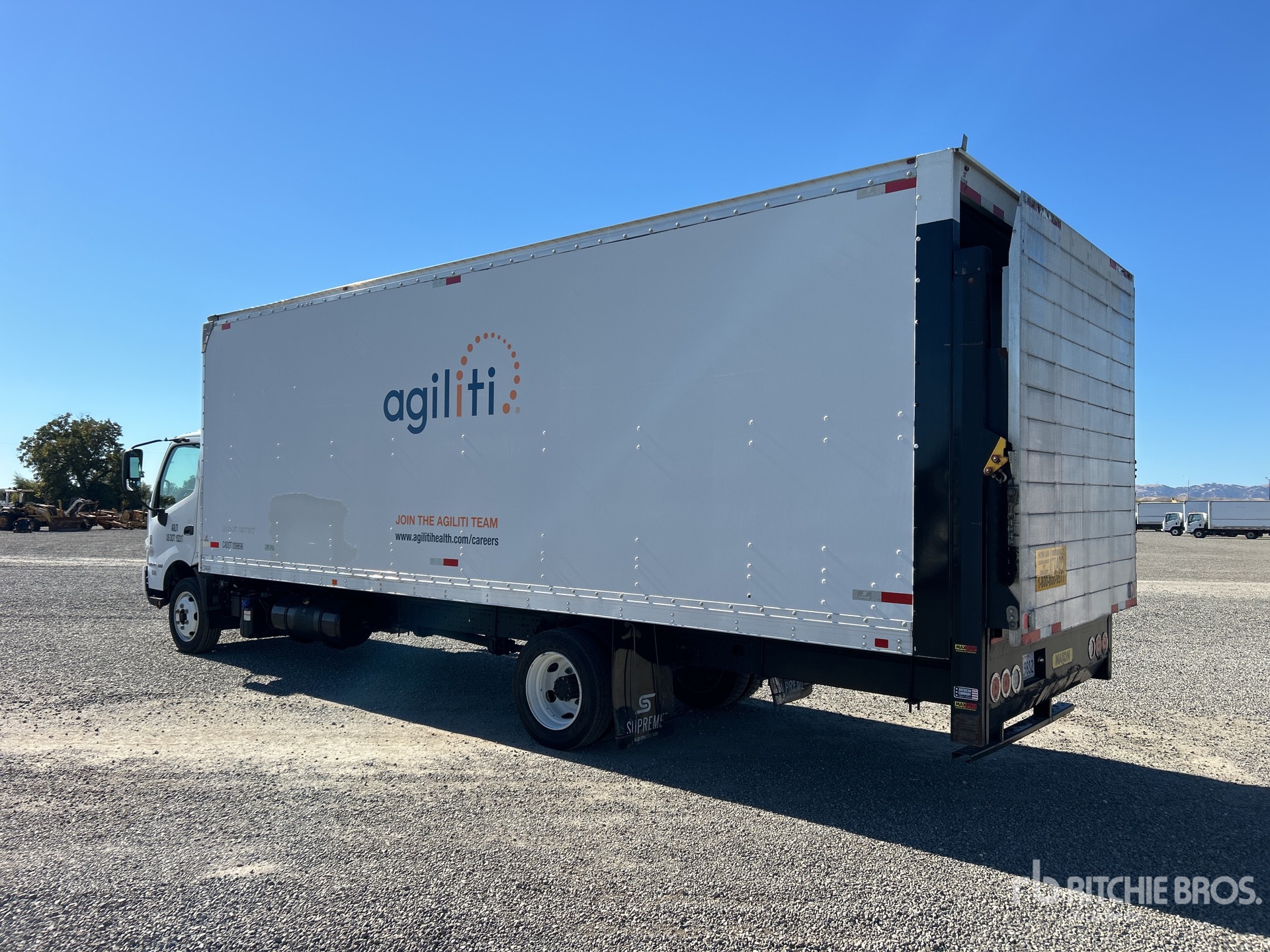 Aspect général with Image, coin arrière gauche