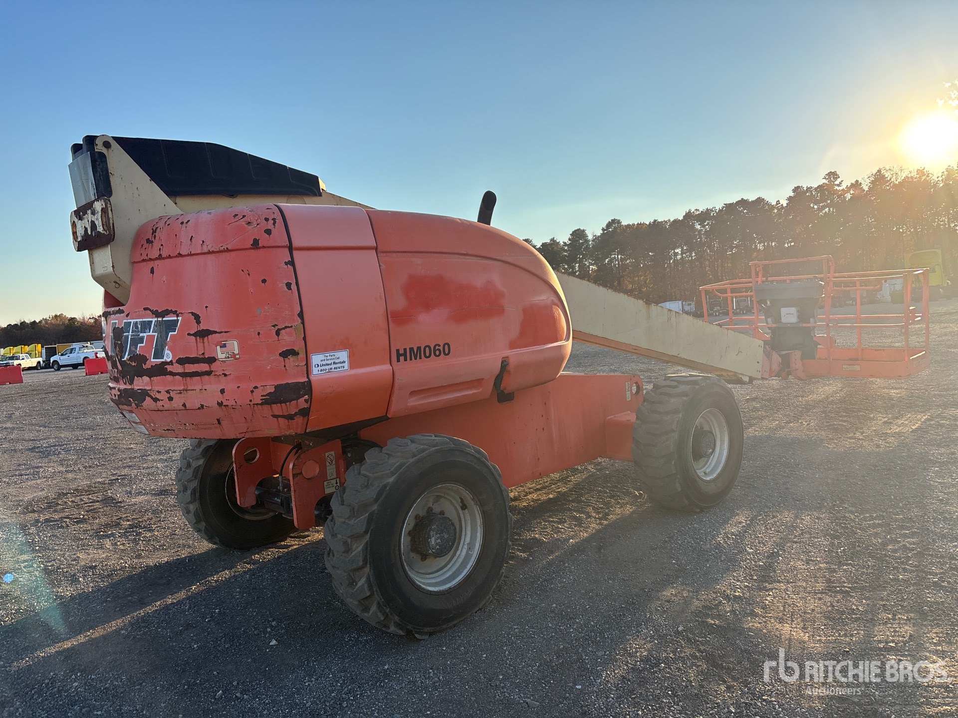 General Appearance with Picture, Right Rear Corner