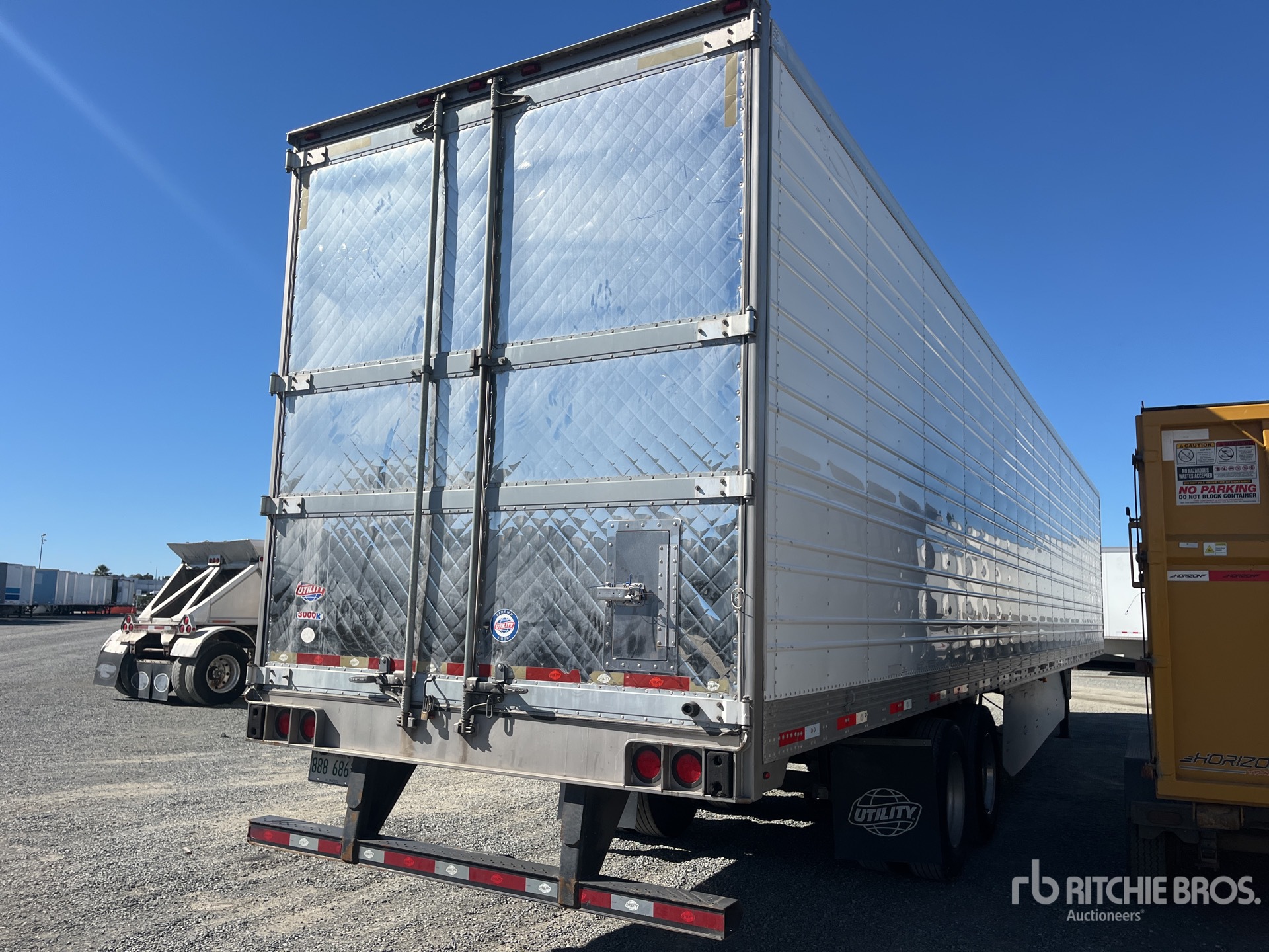 General Appearance with Picture, Right Rear Corner