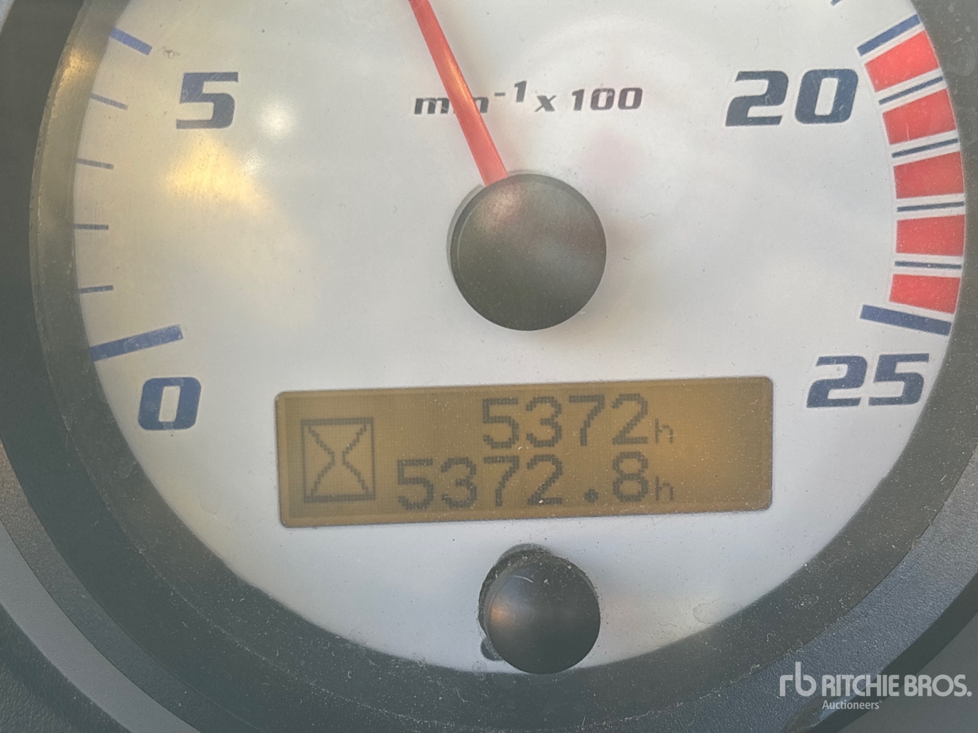 General Appearance with Hour Meter / Odometer