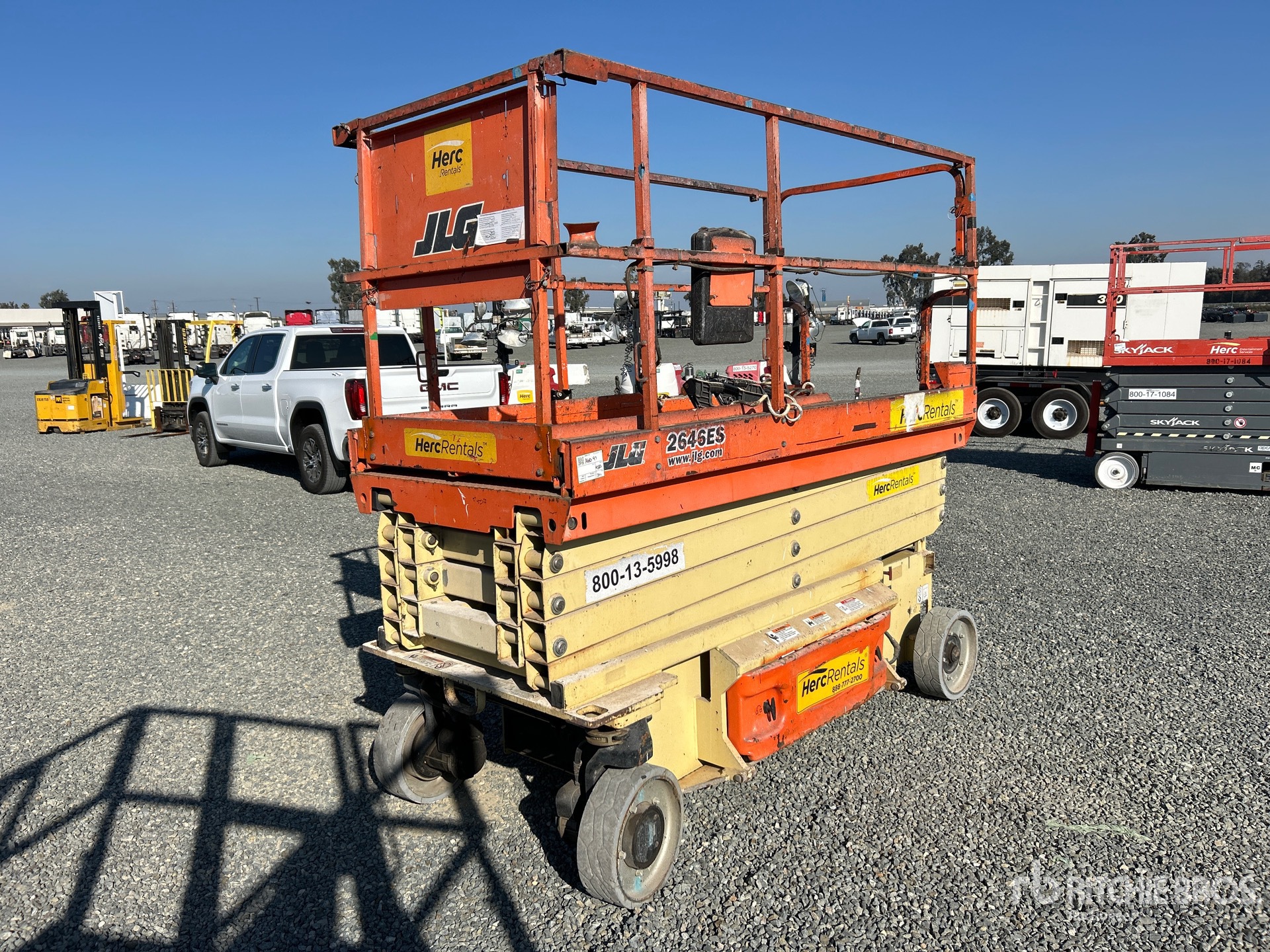 General Appearance with Picture, Left Front Corner