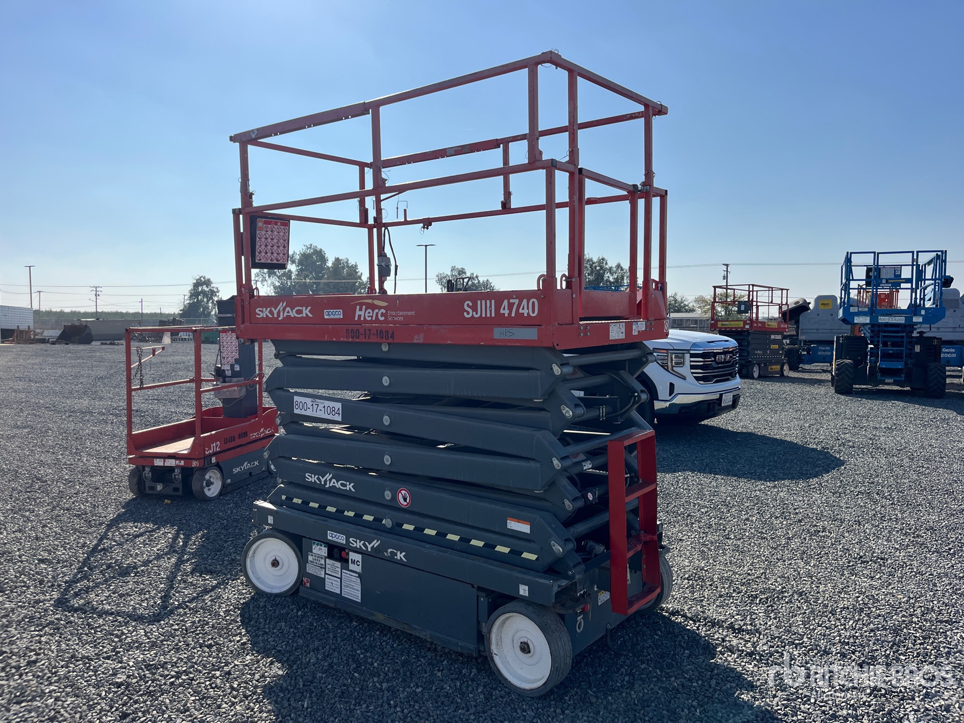 General Appearance with Picture, Left Rear Corner