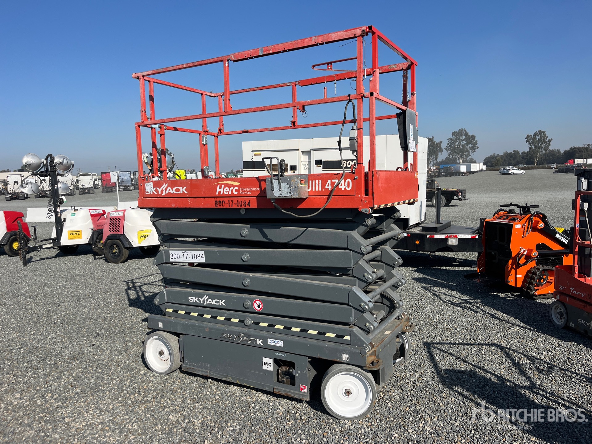 General Appearance with Picture, Right Front Corner