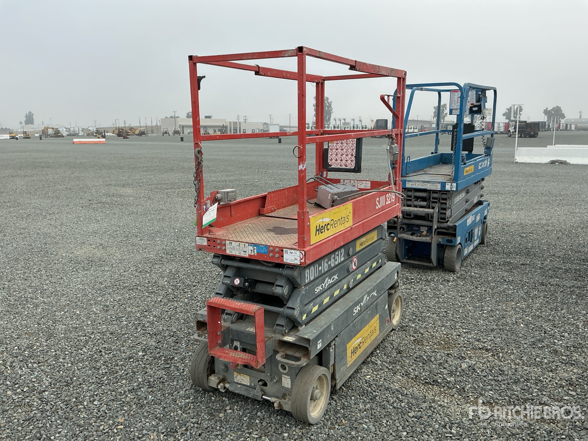 General Appearance with Featured Photo