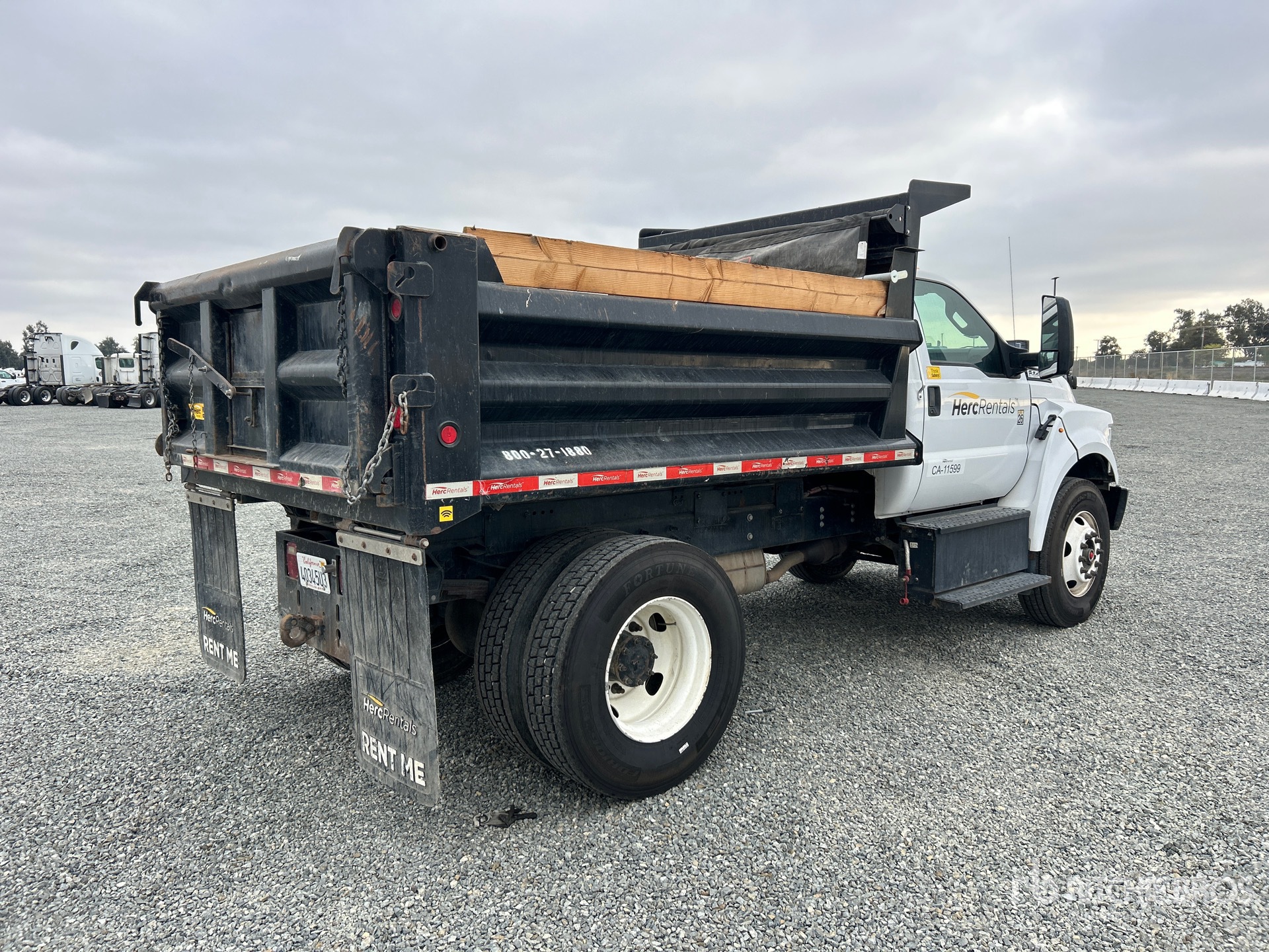 General Appearance with Picture, Right Rear Corner