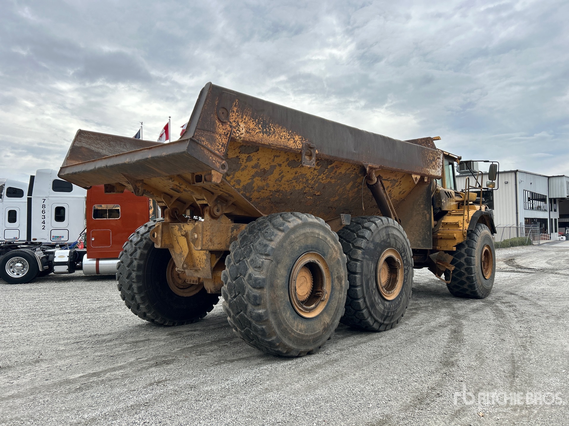 General Appearance with Picture, Right Rear Corner