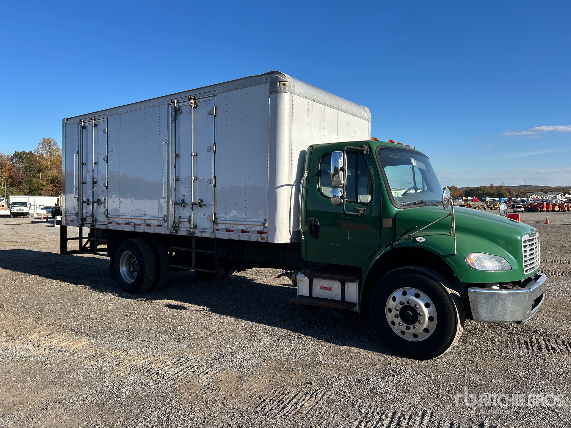 Aspect général with Image, coin avant droit