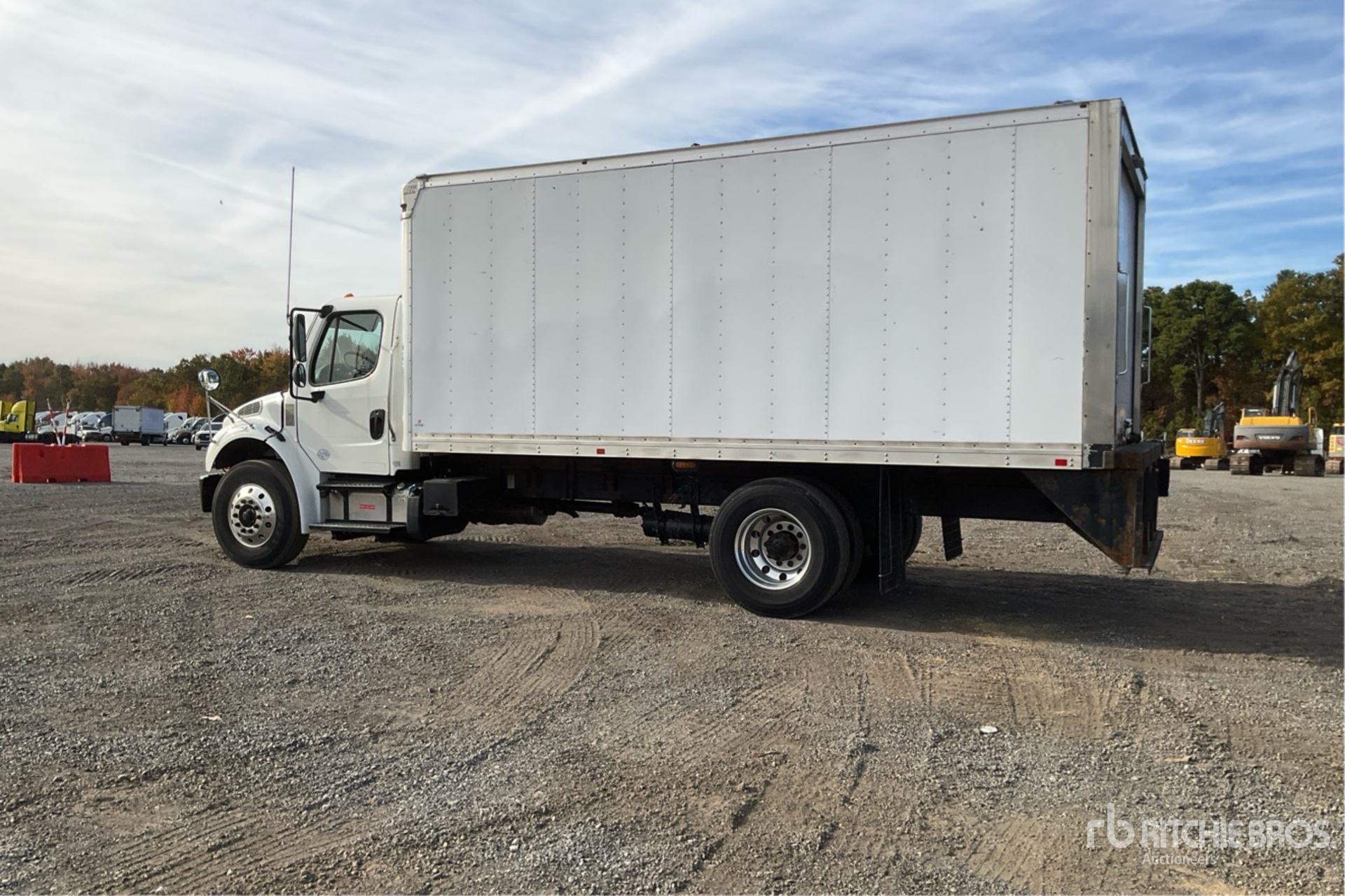 Aspect général with Image, coin arrière gauche