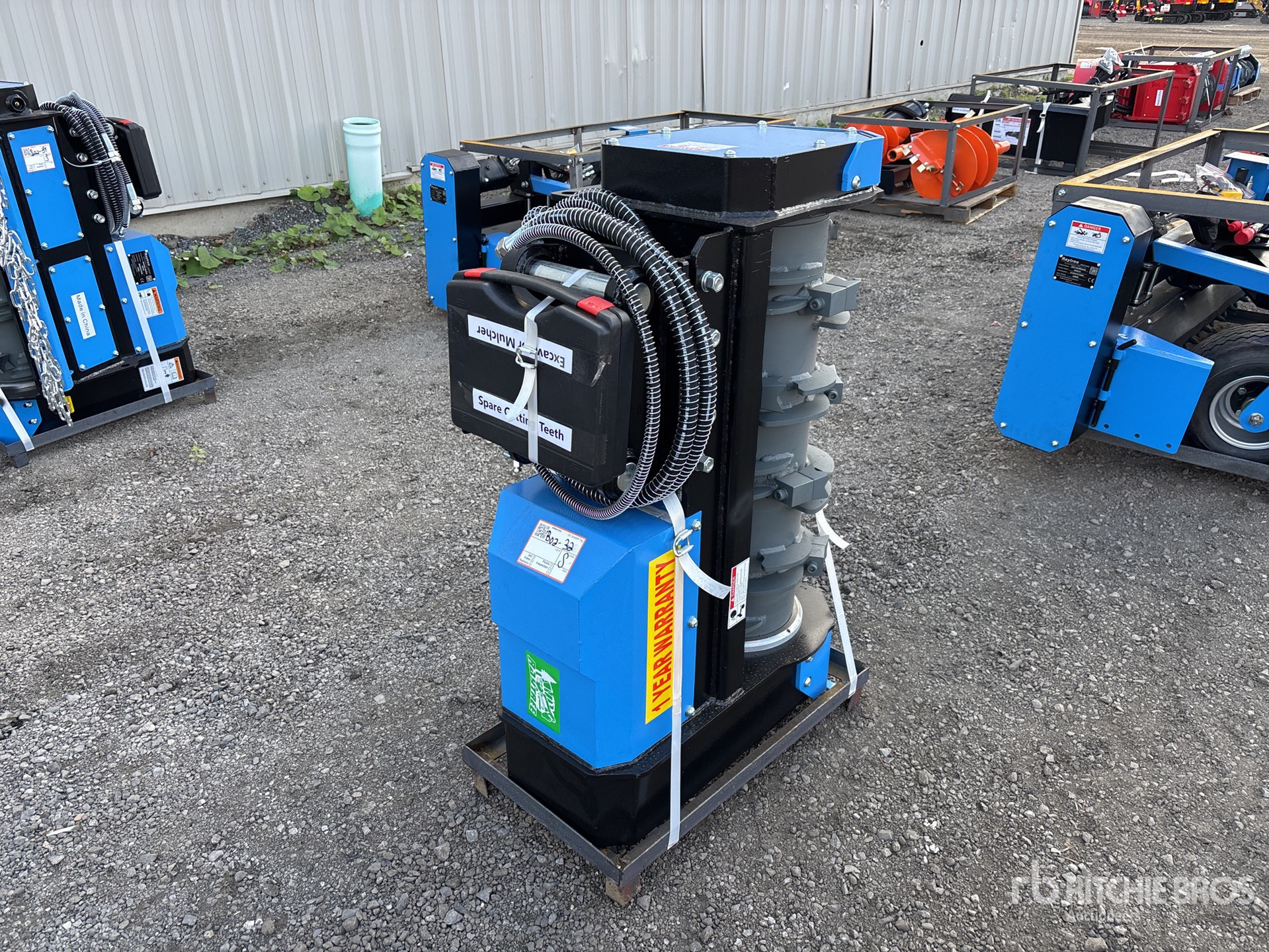 General Appearance with Picture, Right Front Corner