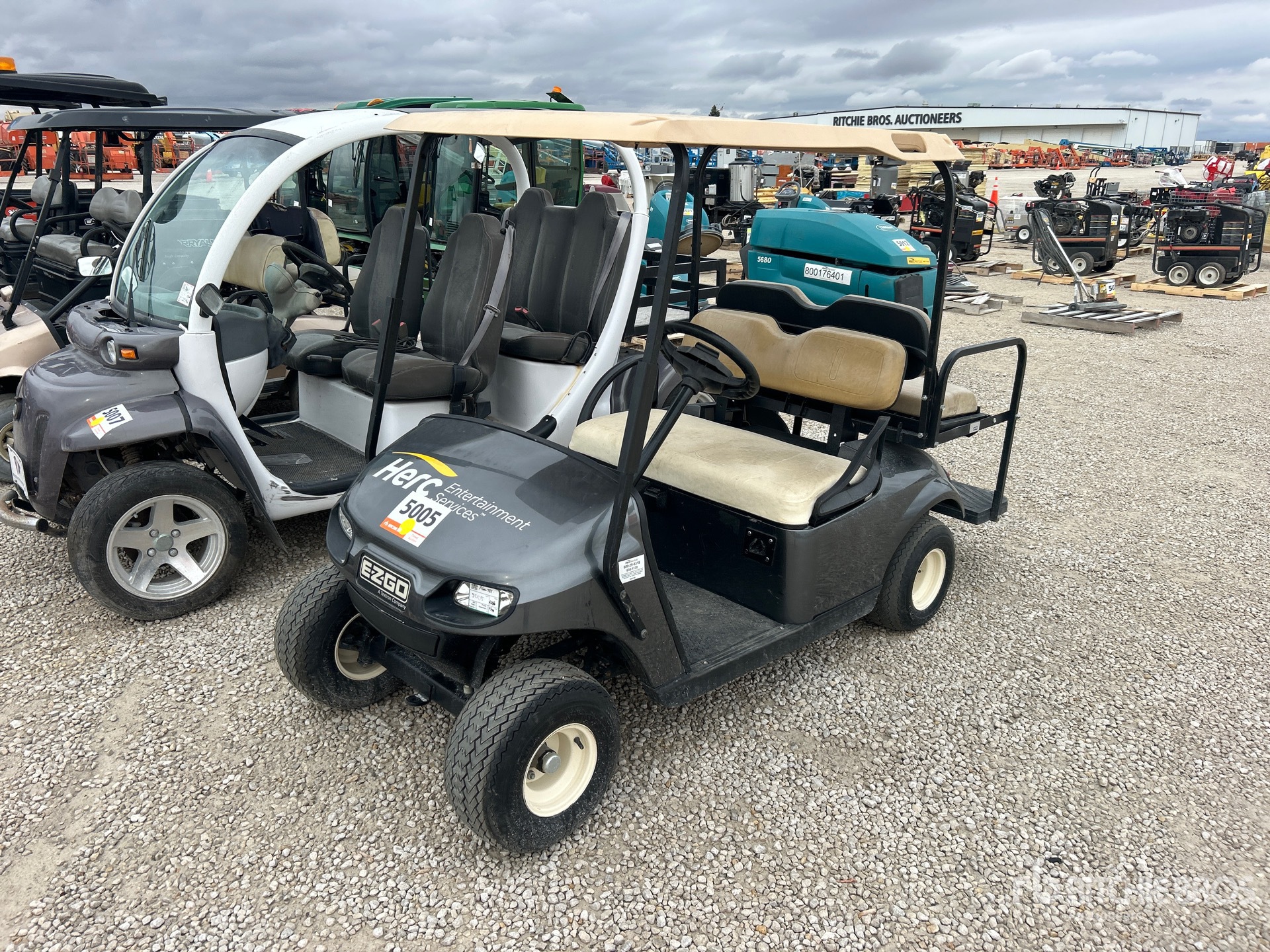 General Appearance with Picture, Left Front Corner