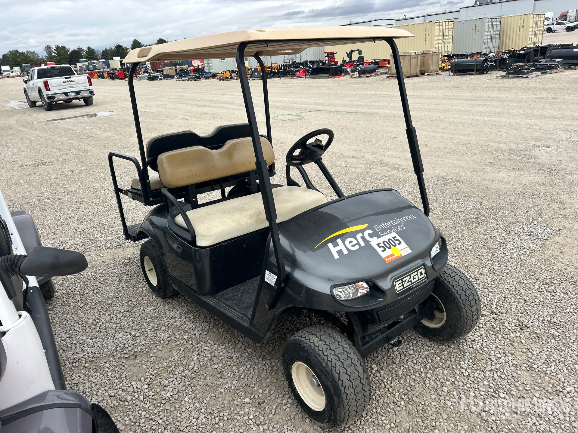 General Appearance with Picture, Right Front Corner