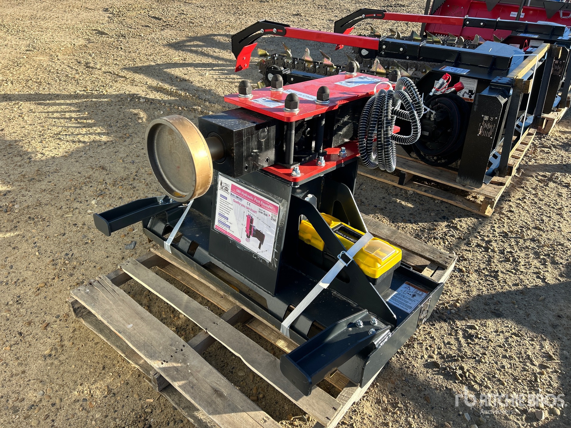 General Appearance with Bild, Ecke vorne links