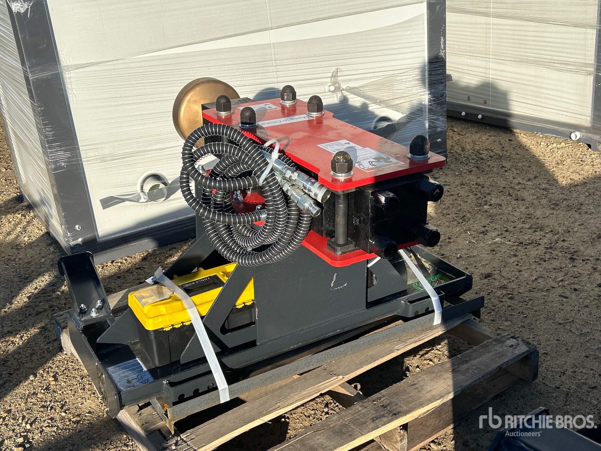 General Appearance with Bild, Ecke hinten links