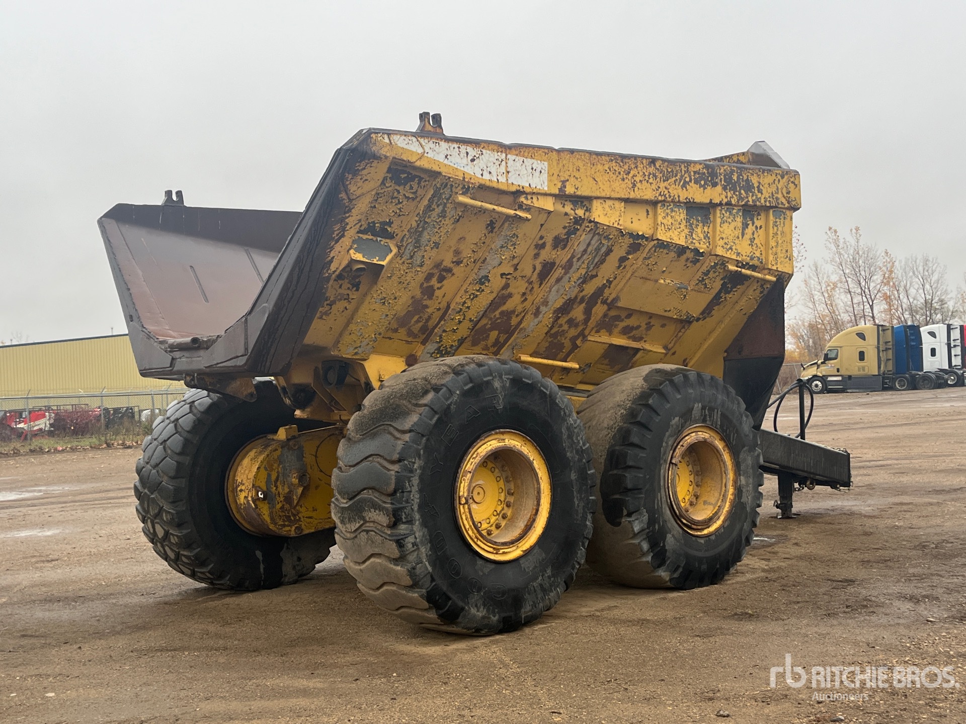 Aspect général with Image, coin arrière droit